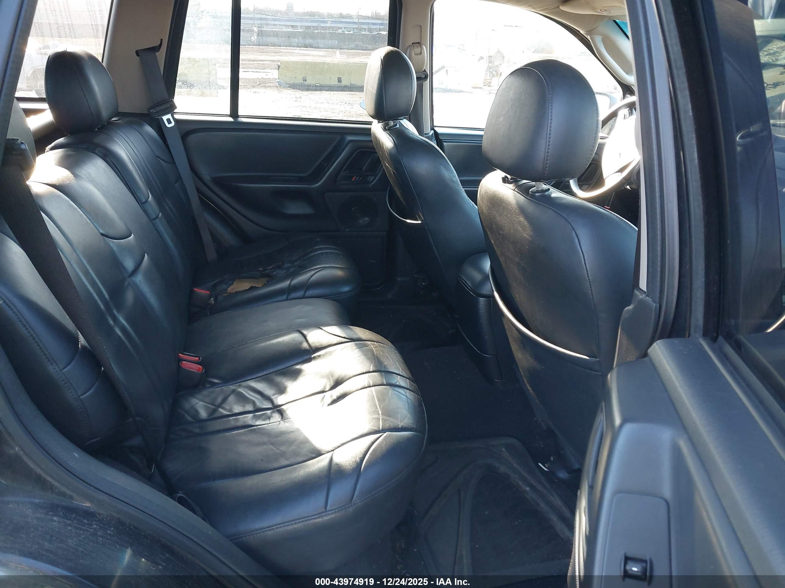 JEEP GRAND image 8