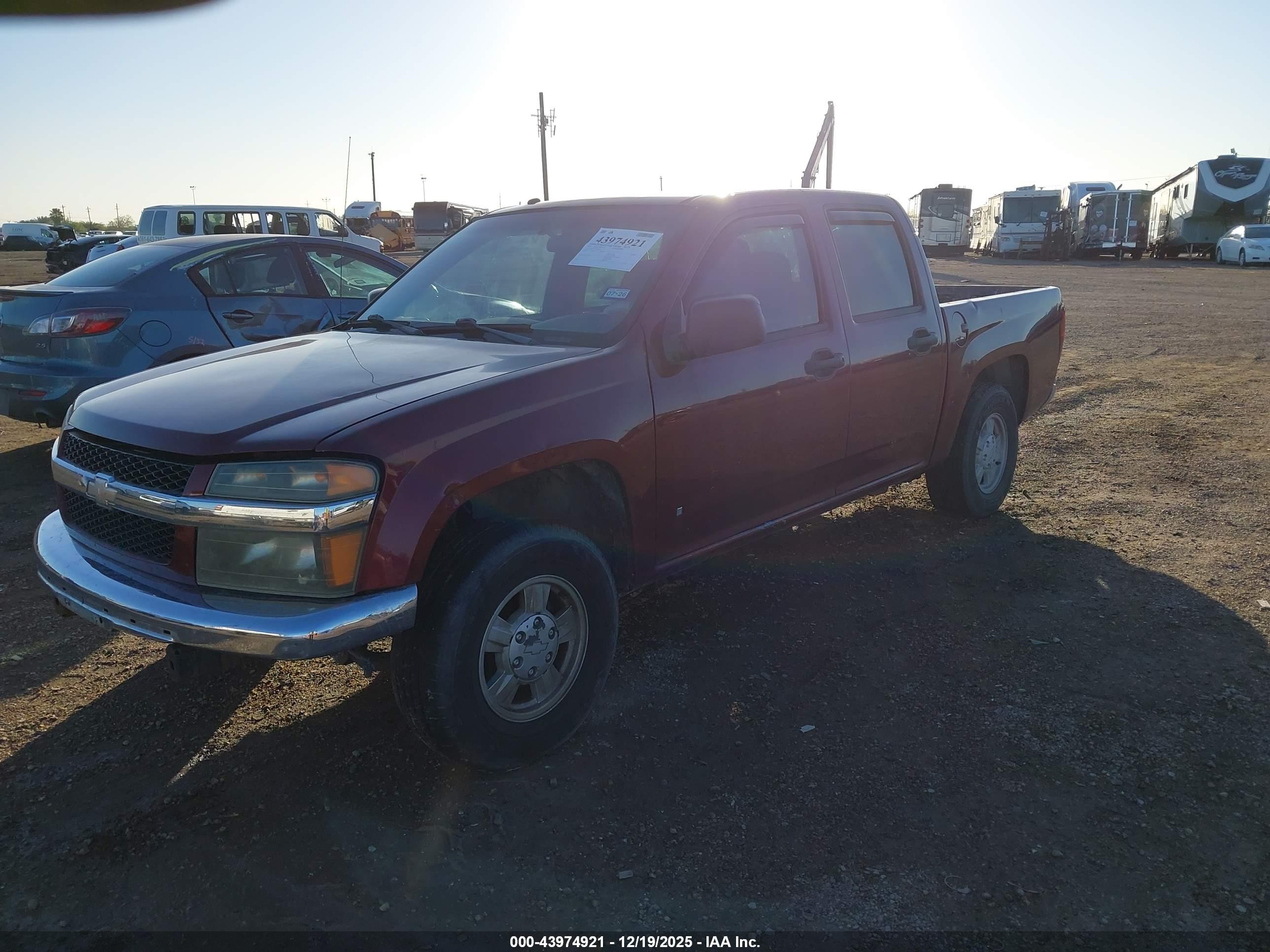 CHEVROLET COLORADO image 2