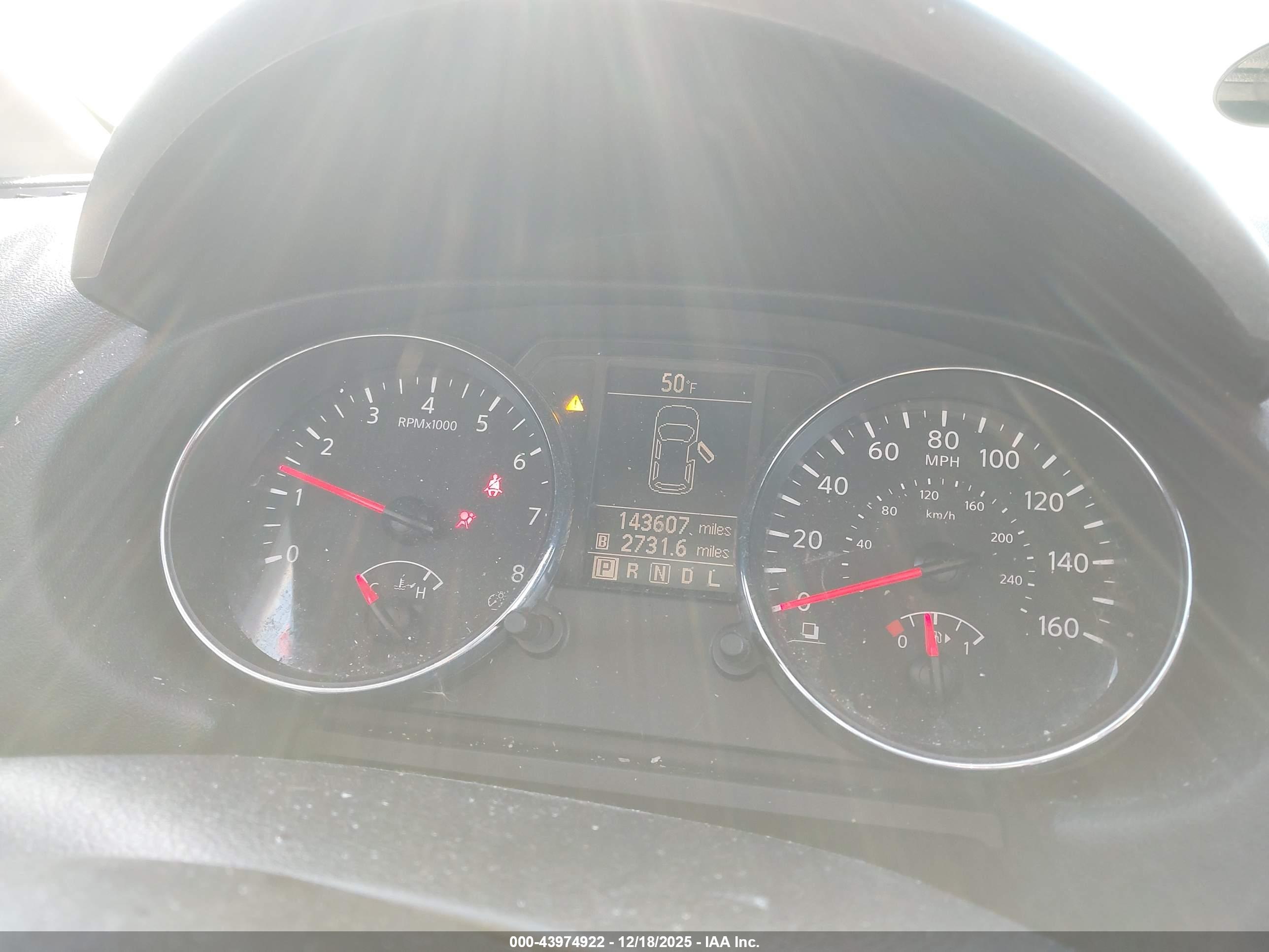 NISSAN ROGUE image 7