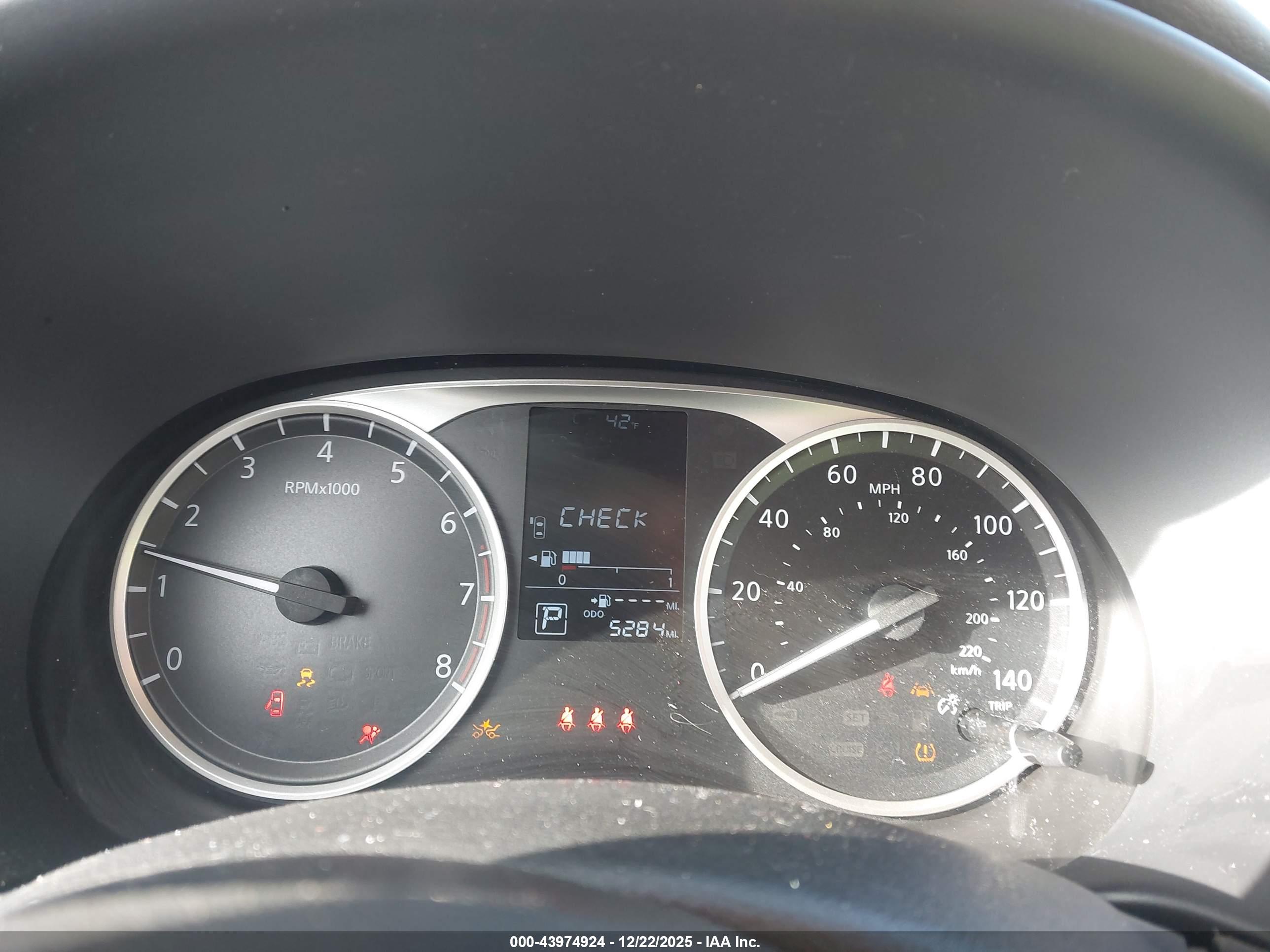 NISSAN KICKS image 7