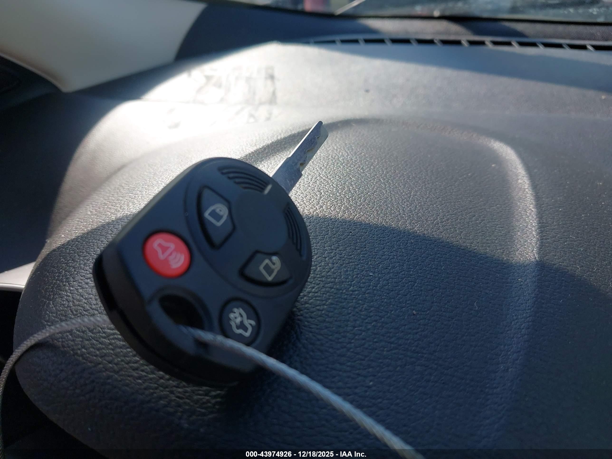 FORD ESCAPE image 11