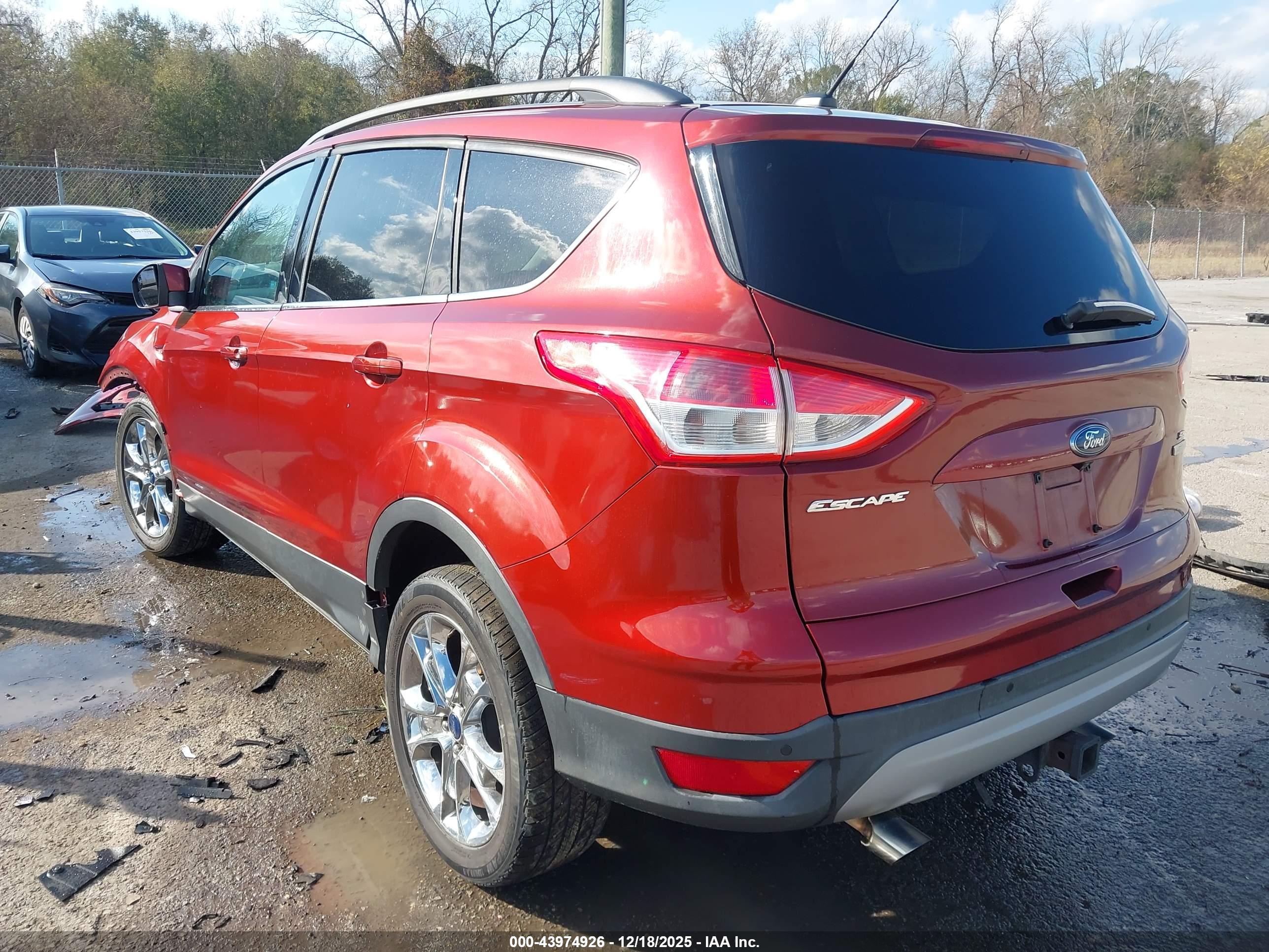 FORD ESCAPE image 3