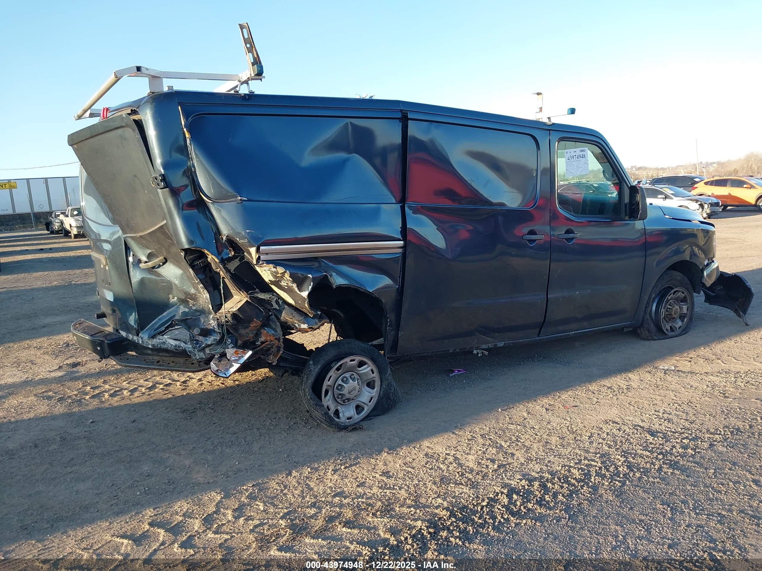 NISSAN NV image 4