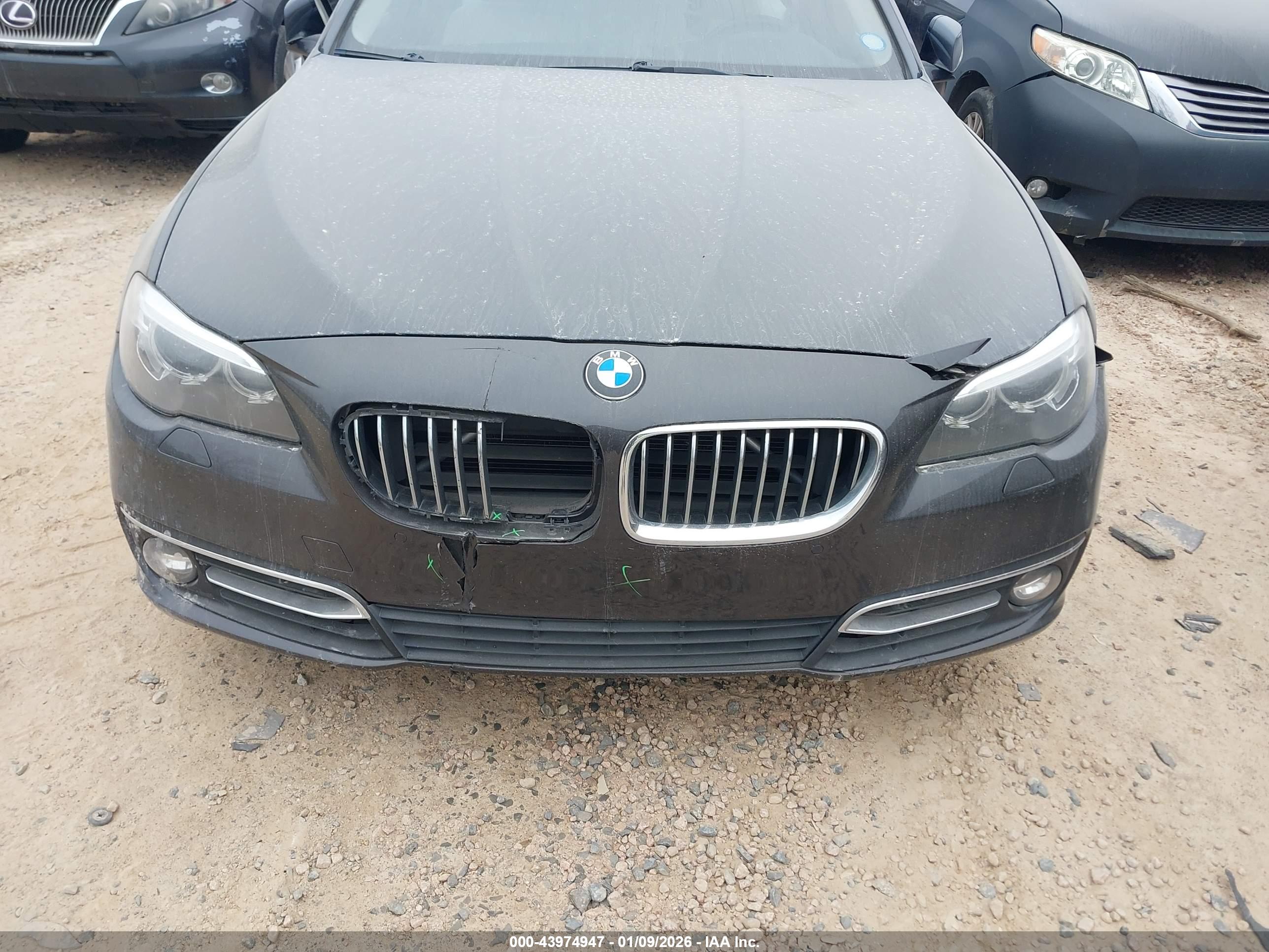 BMW 528I image 6