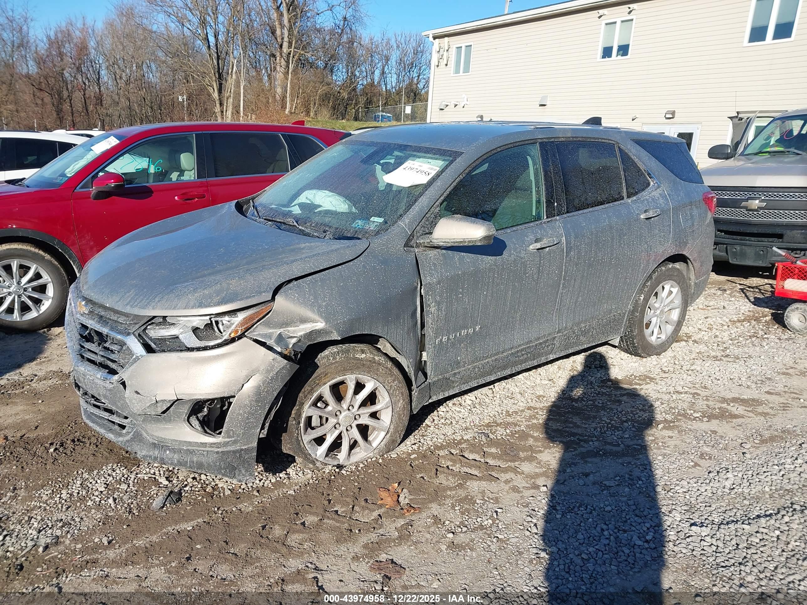 CHEVROLET EQUINOX image 2