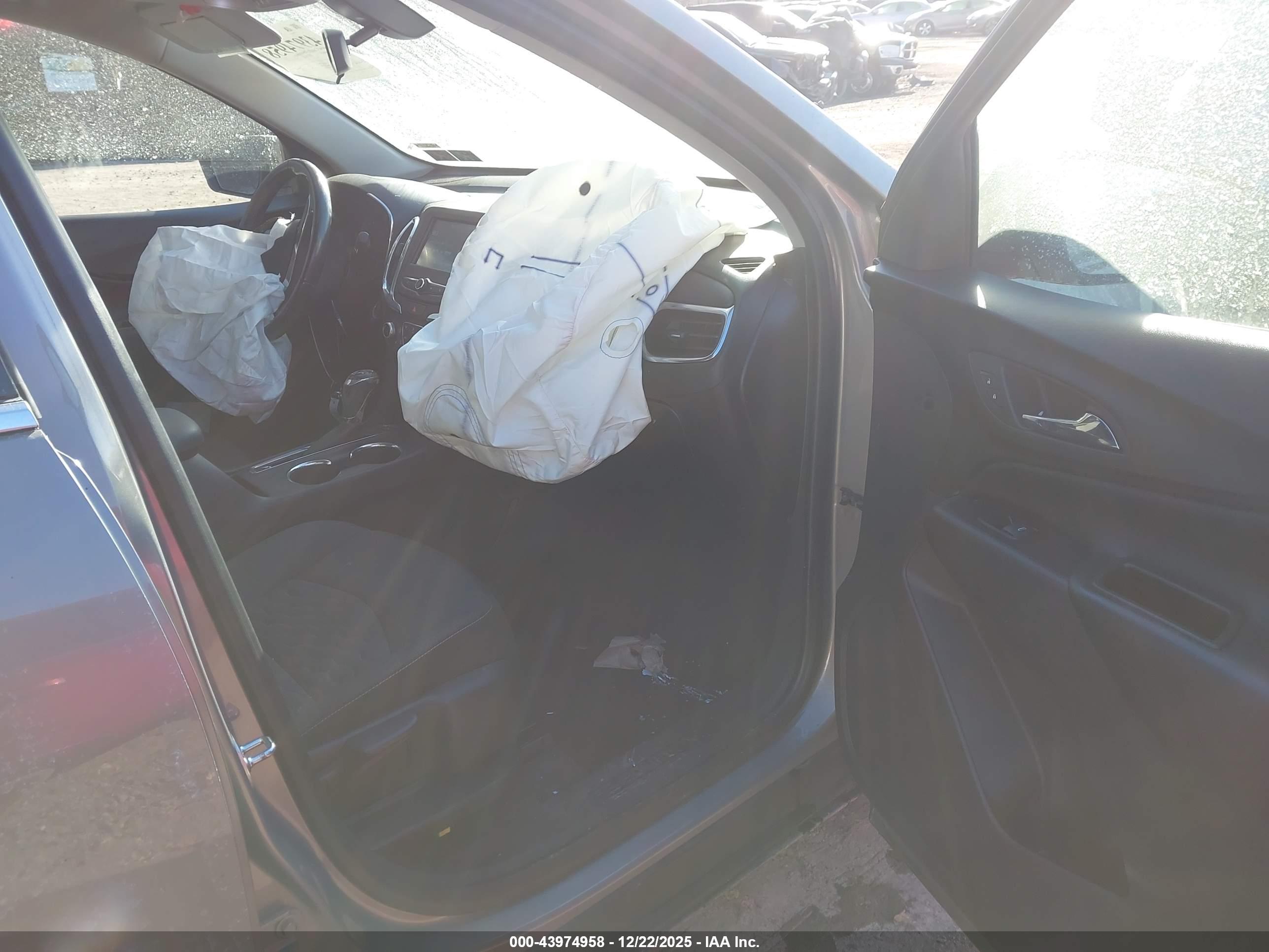 CHEVROLET EQUINOX image 5
