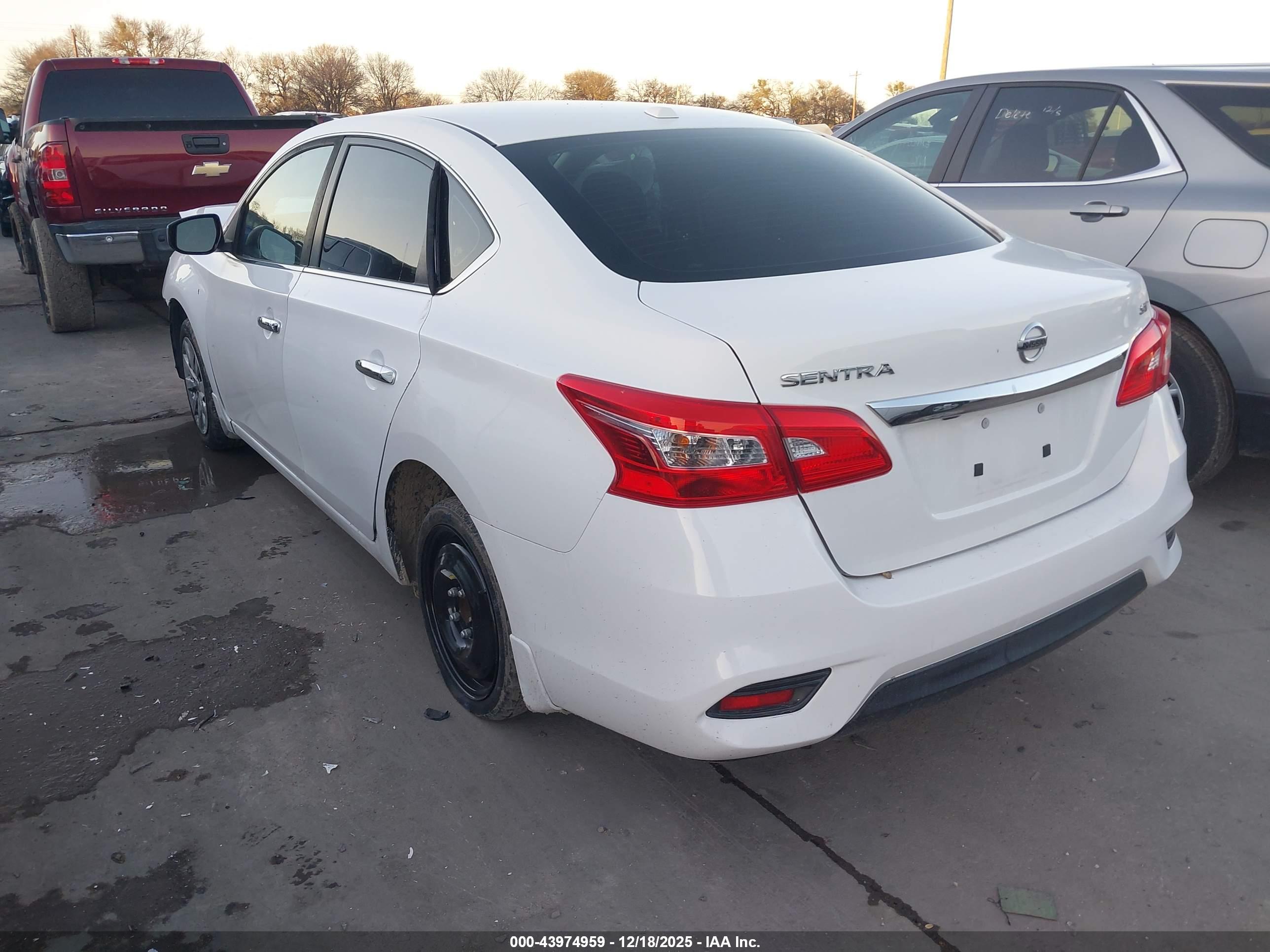NISSAN SENTRA image 3