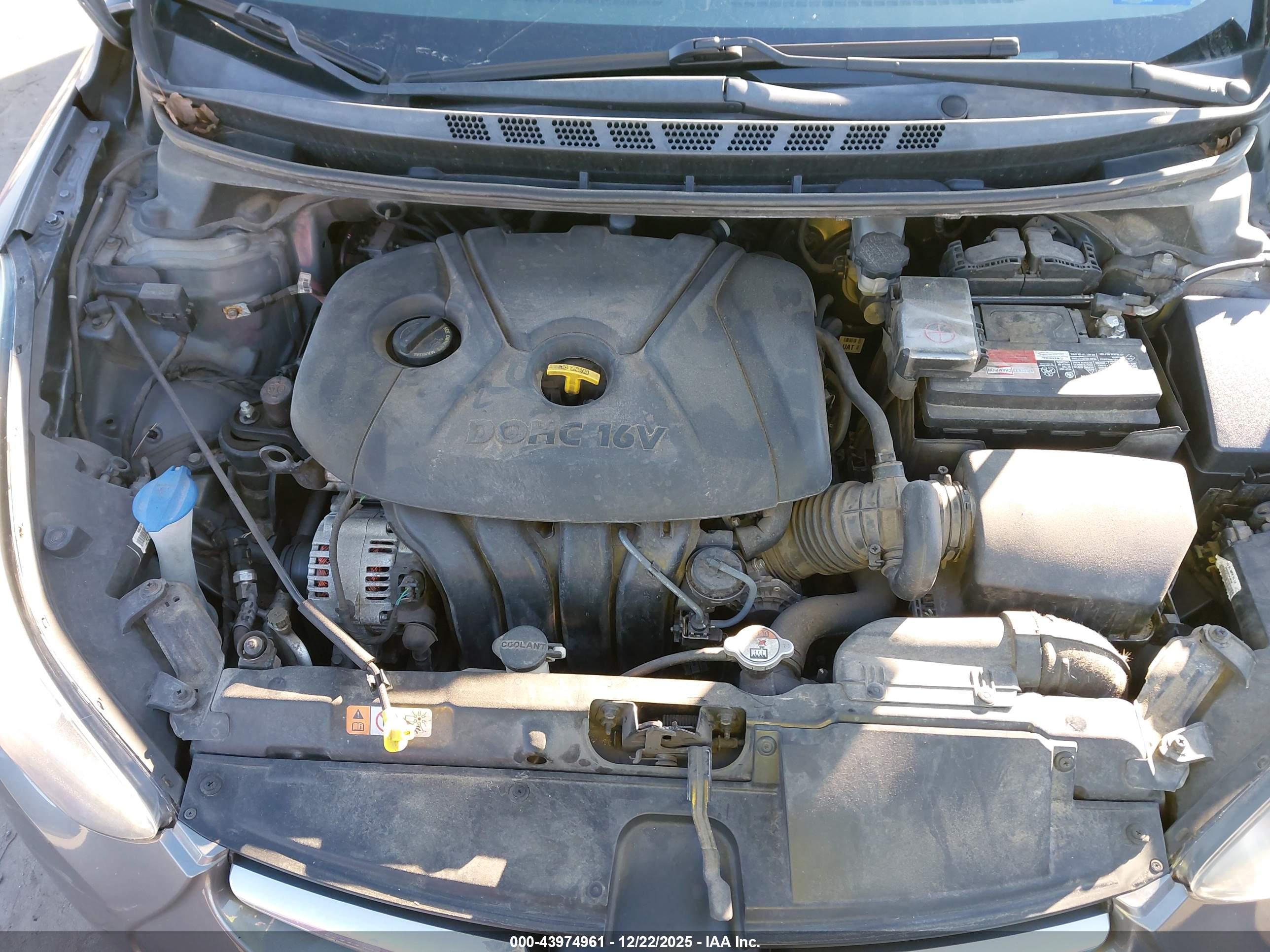HYUNDAI ELANTRA image 10