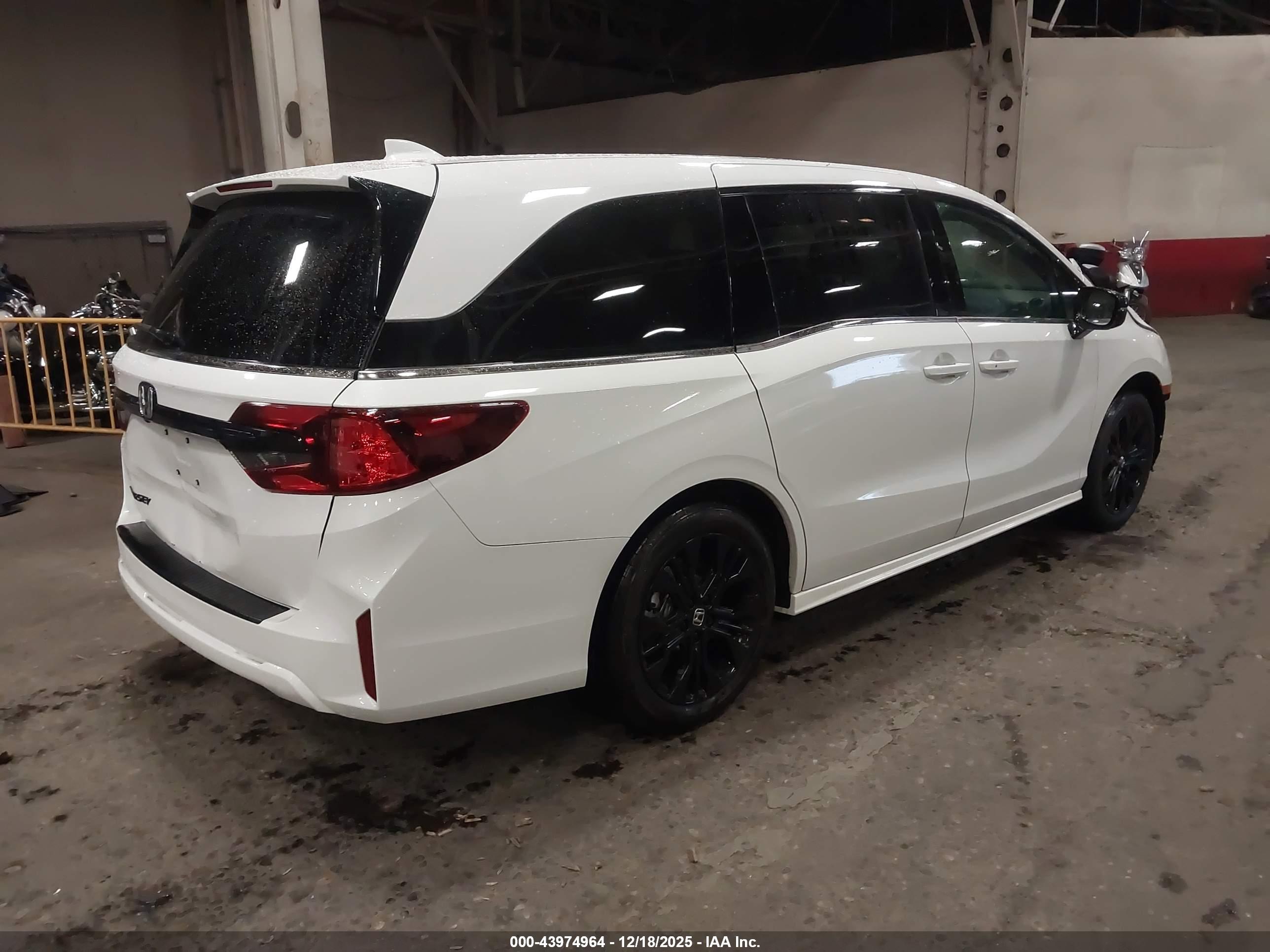 HONDA ODYSSEY image 4