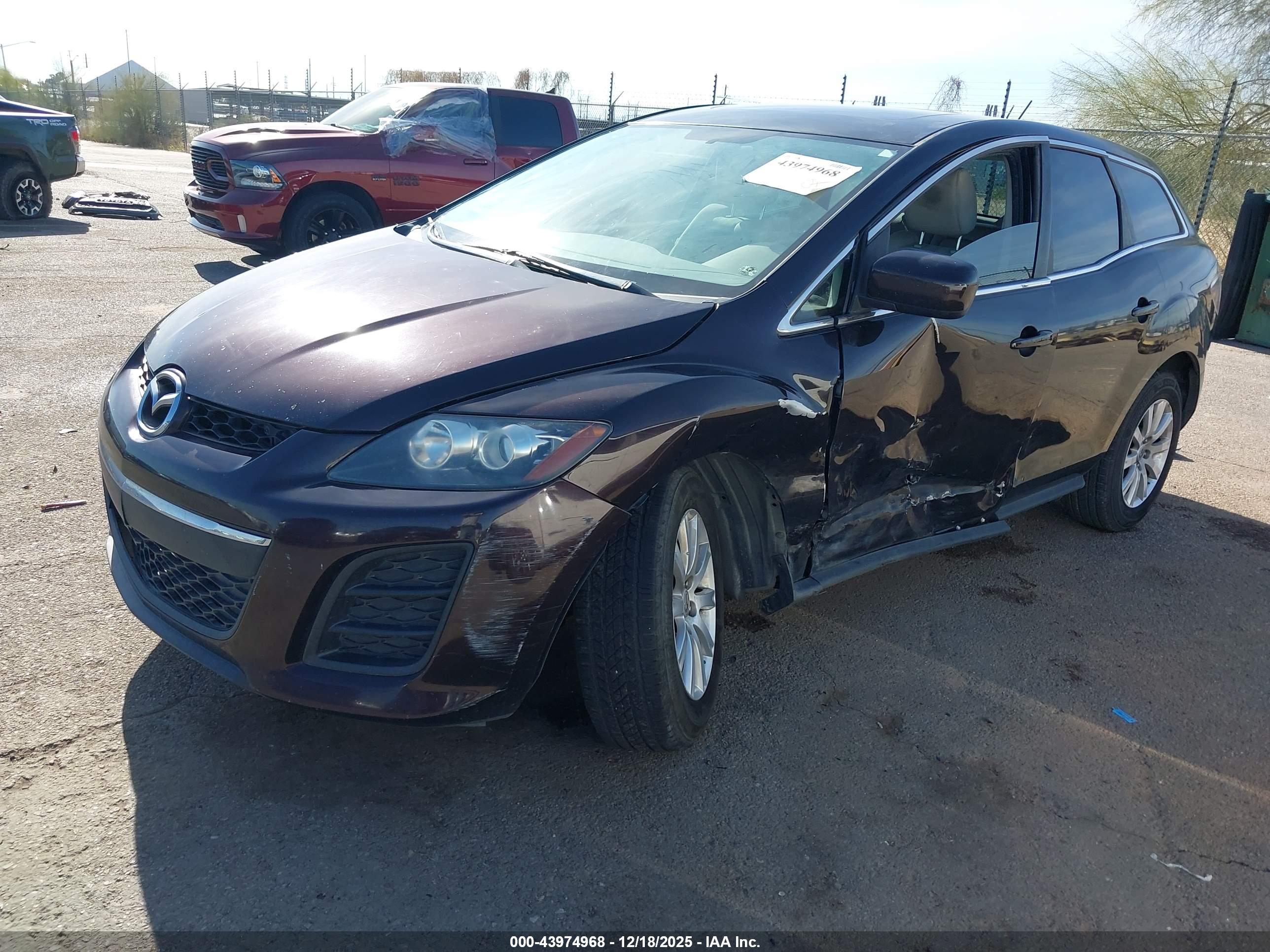 MAZDA CX-7 image 2
