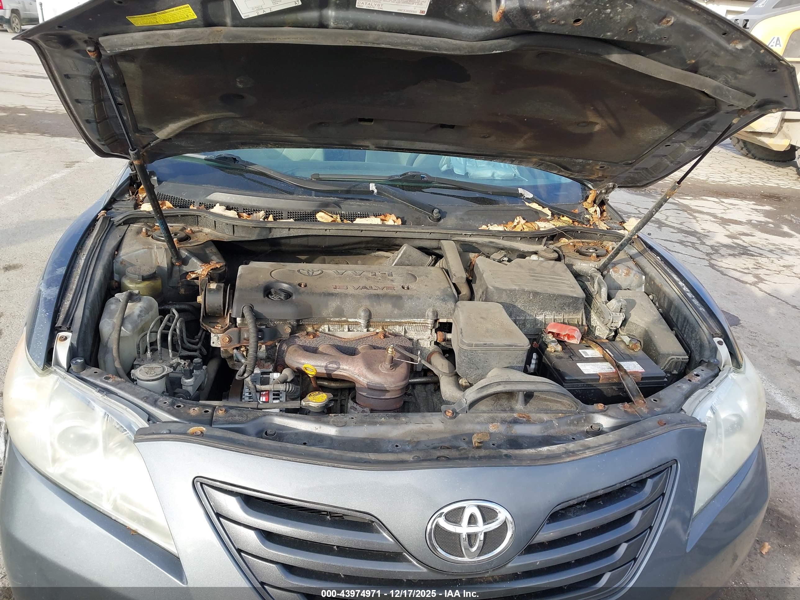 TOYOTA CAMRY image 10