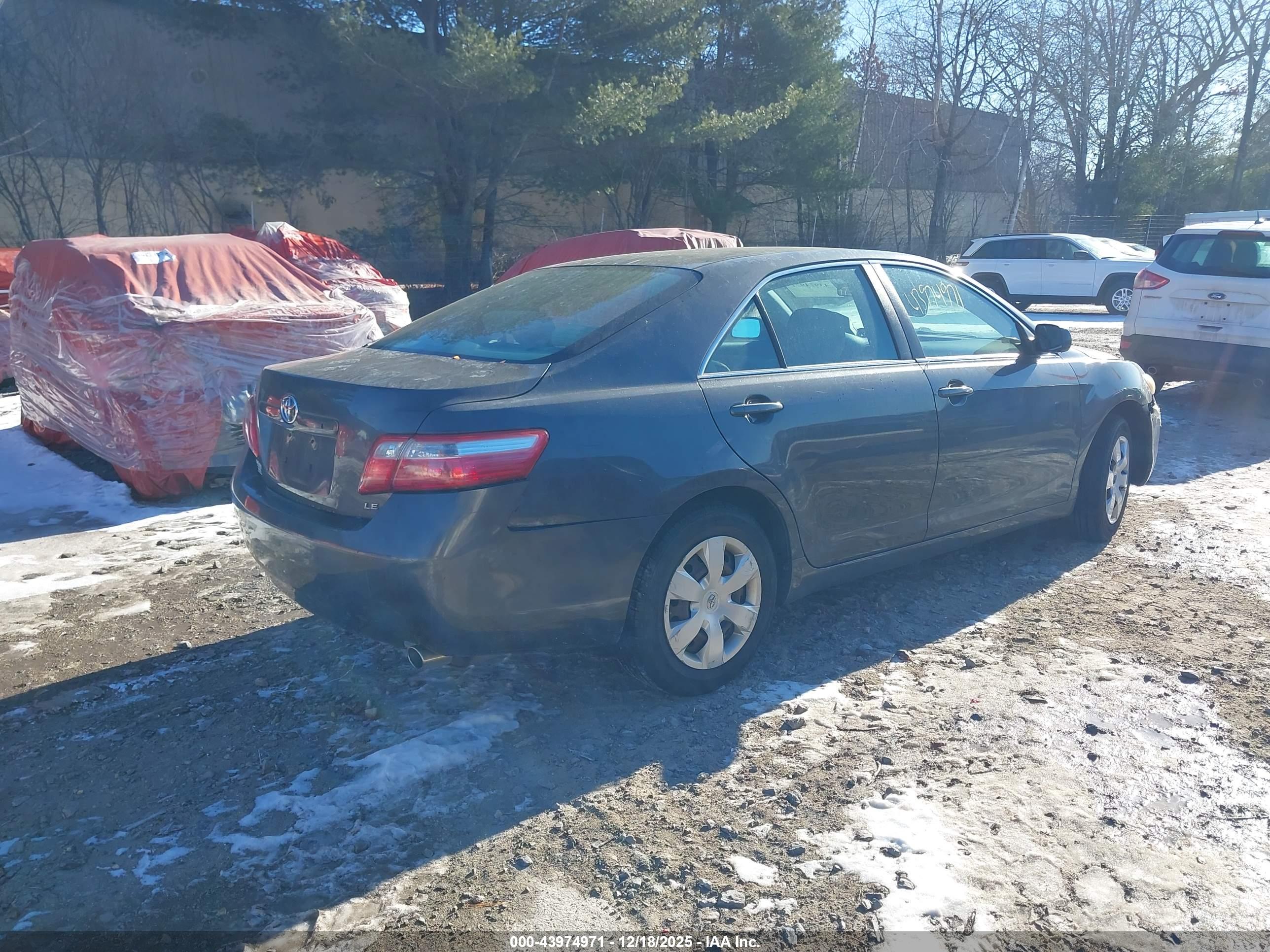 TOYOTA CAMRY image 4