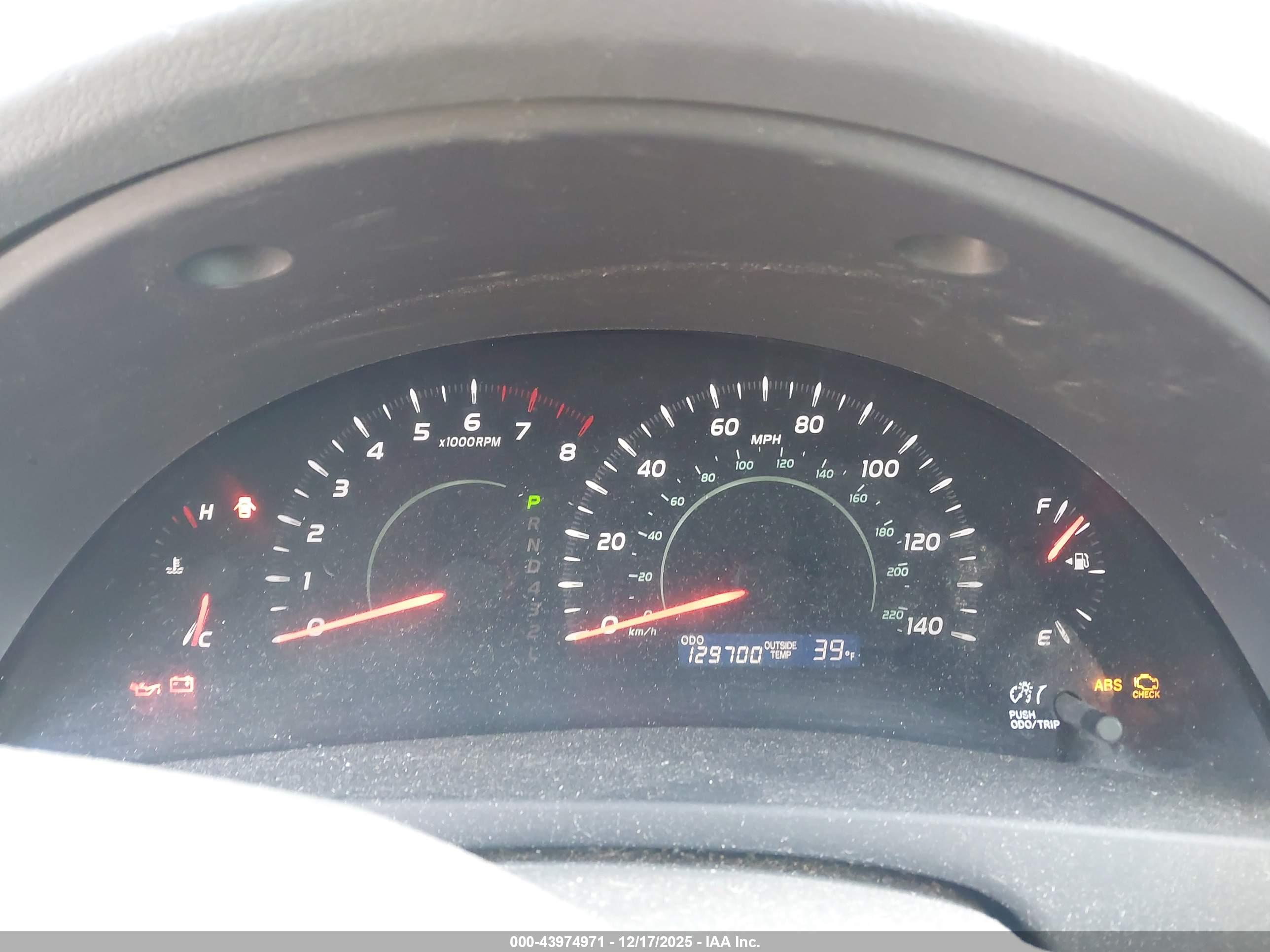 TOYOTA CAMRY image 7