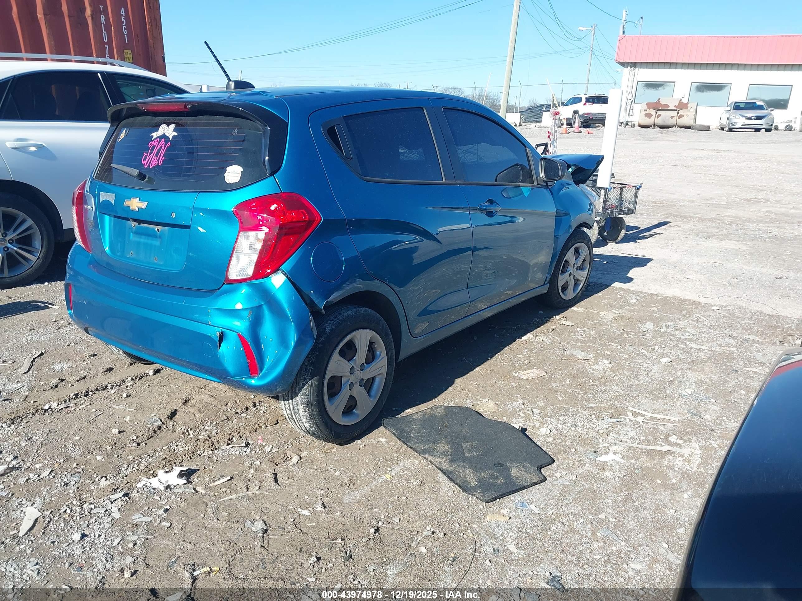 CHEVROLET SPARK image 4