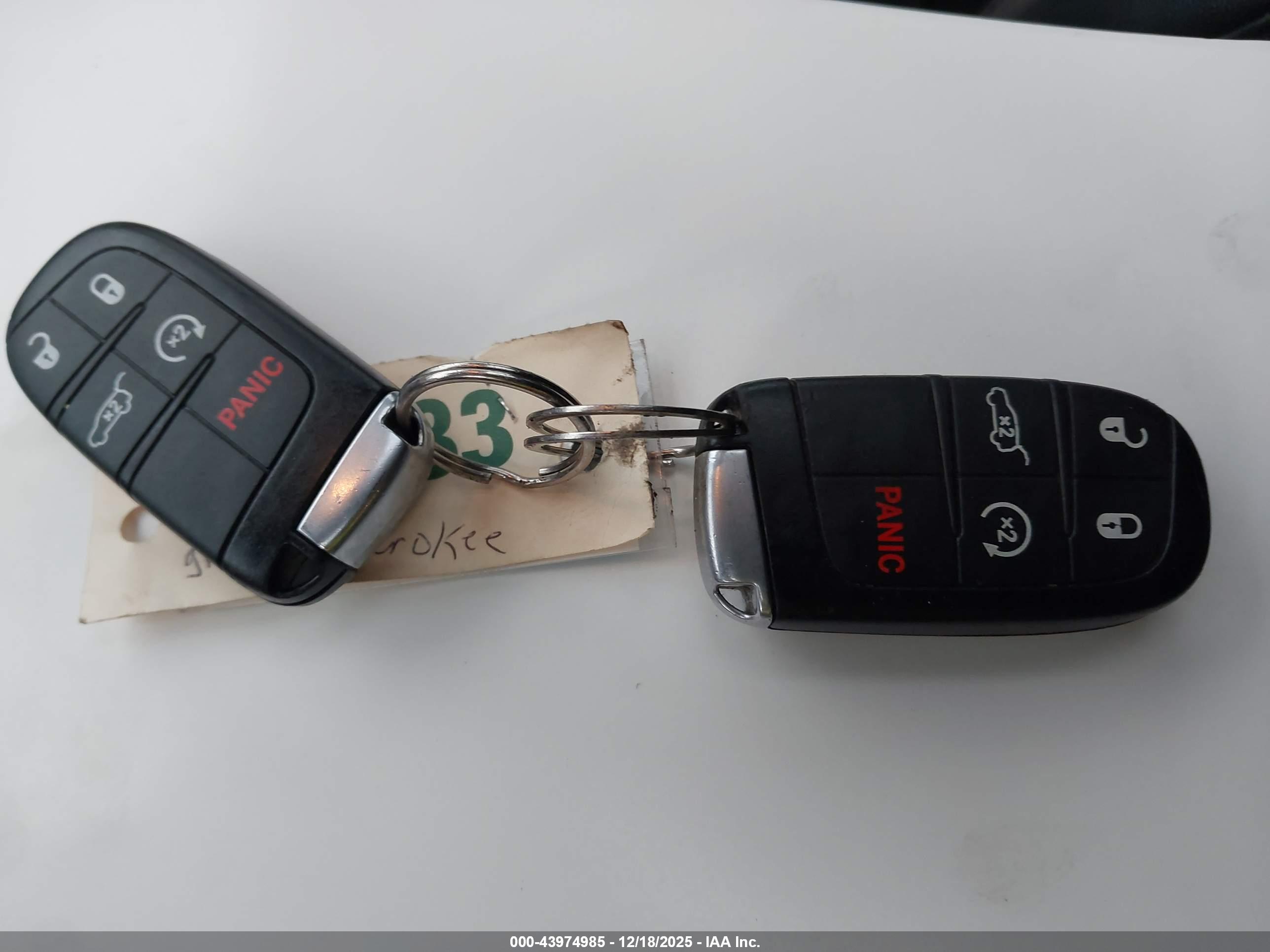 JEEP GRAND image 11