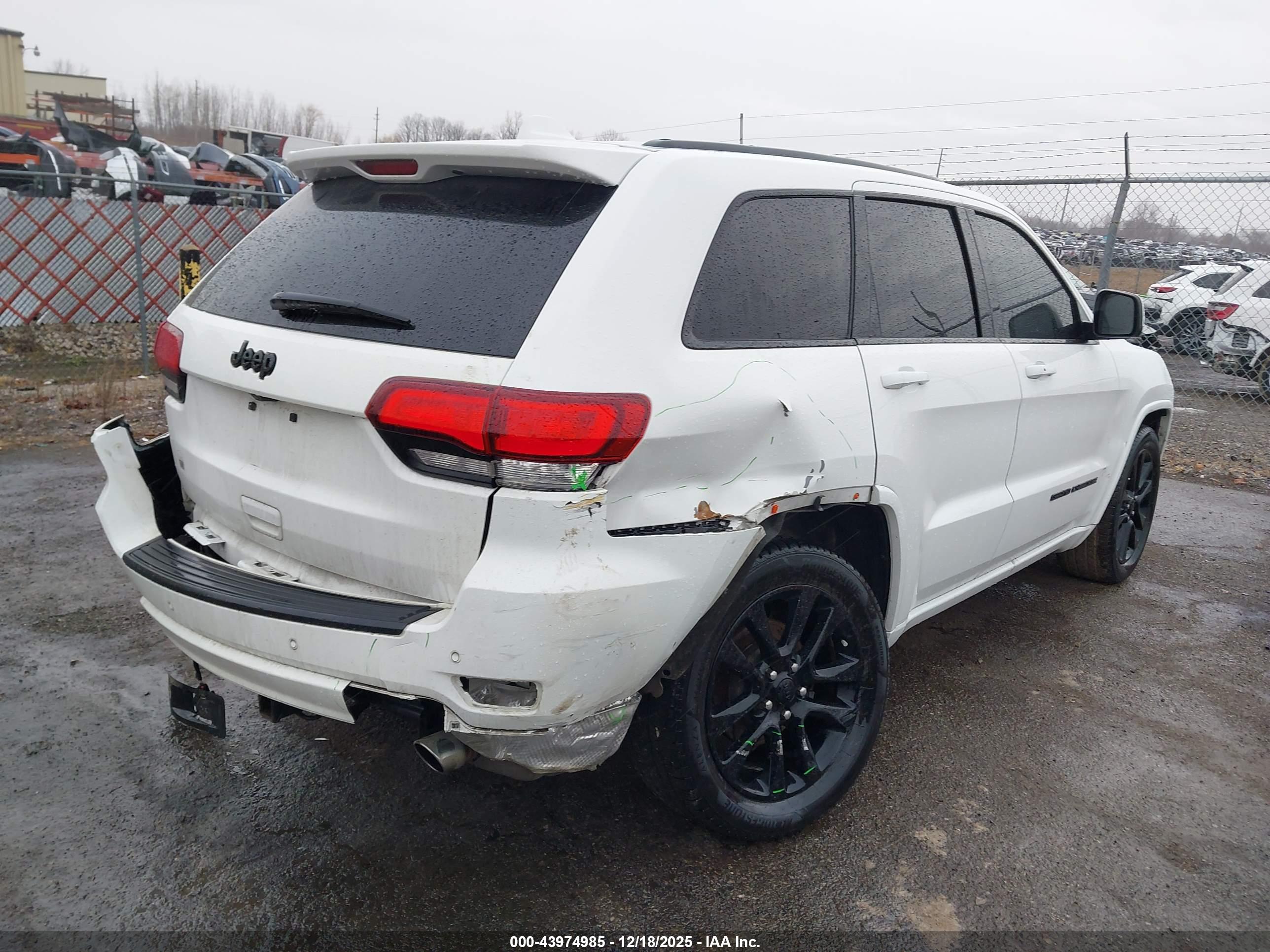 JEEP GRAND image 4