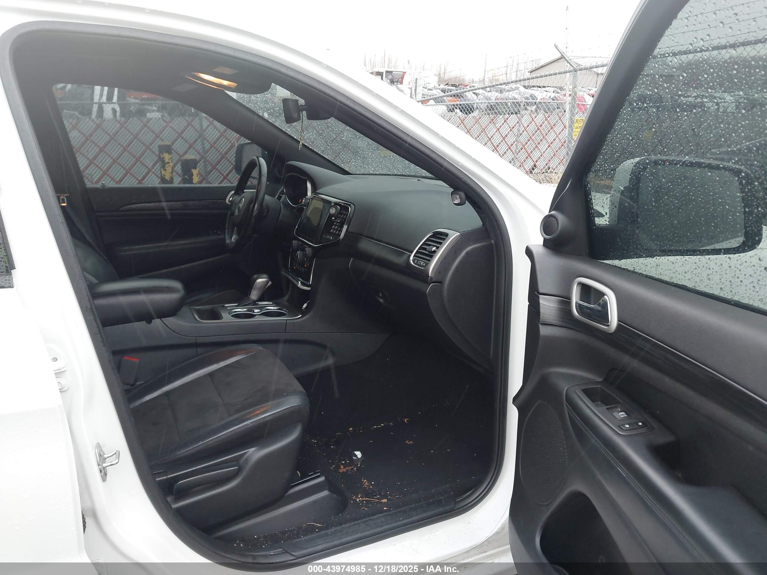 JEEP GRAND image 5