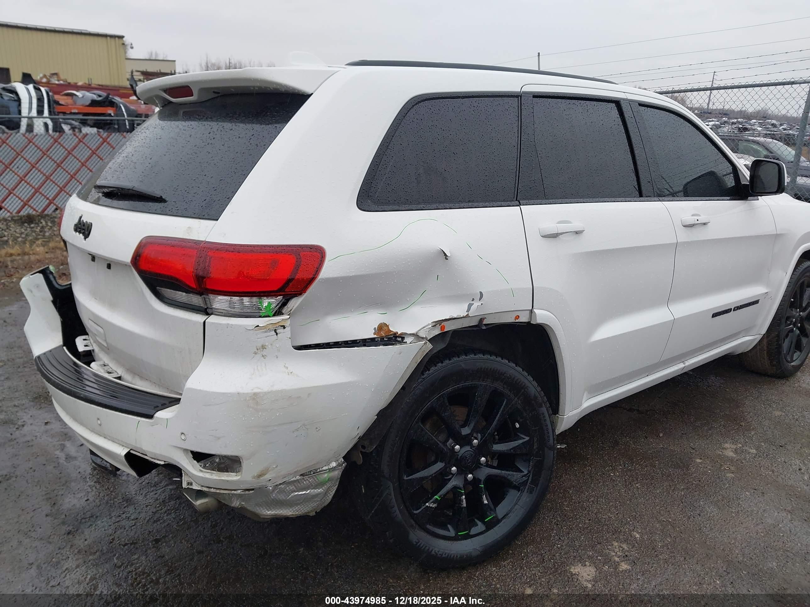JEEP GRAND image 6