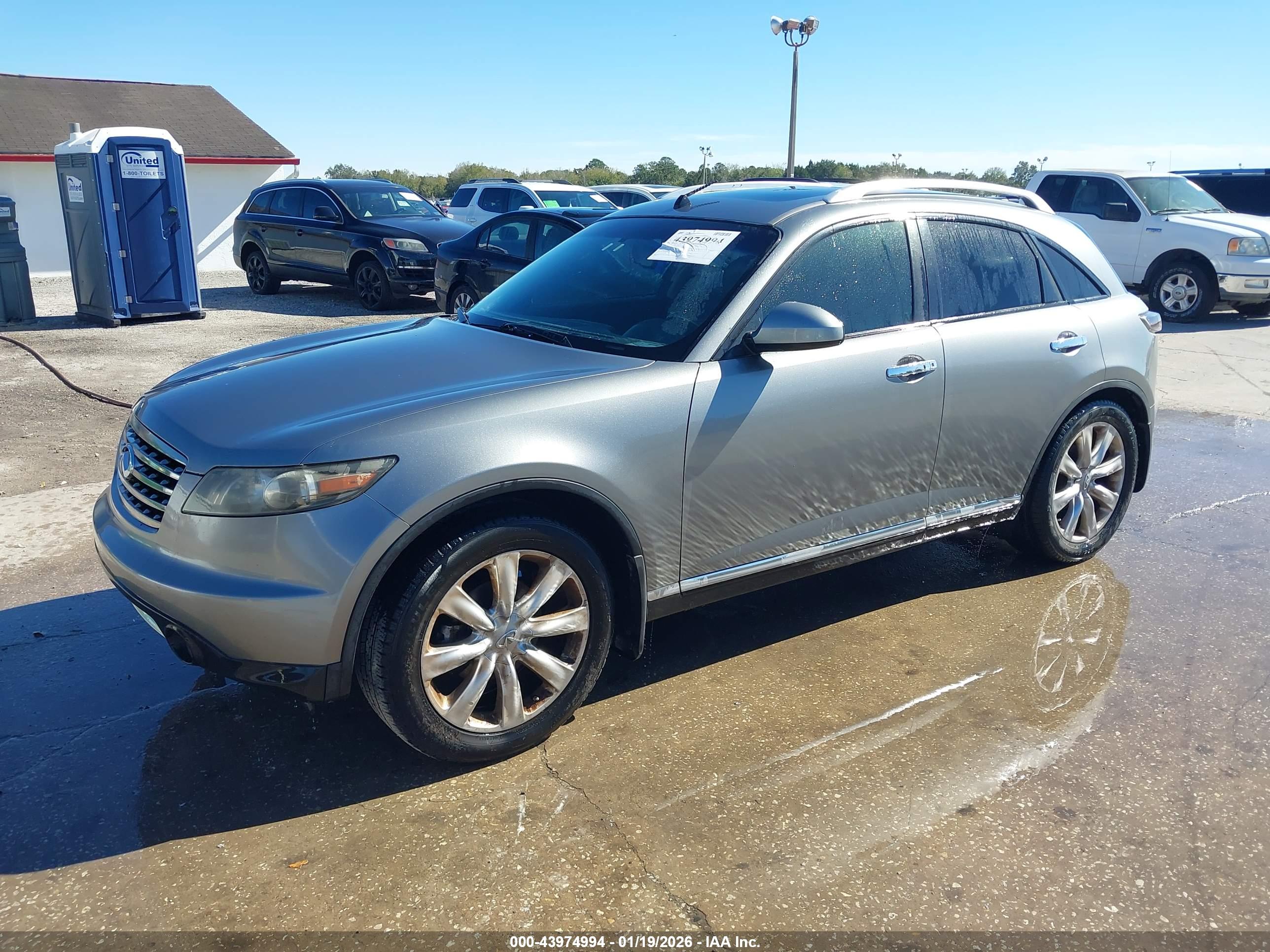 INFINITI FX35 image 2