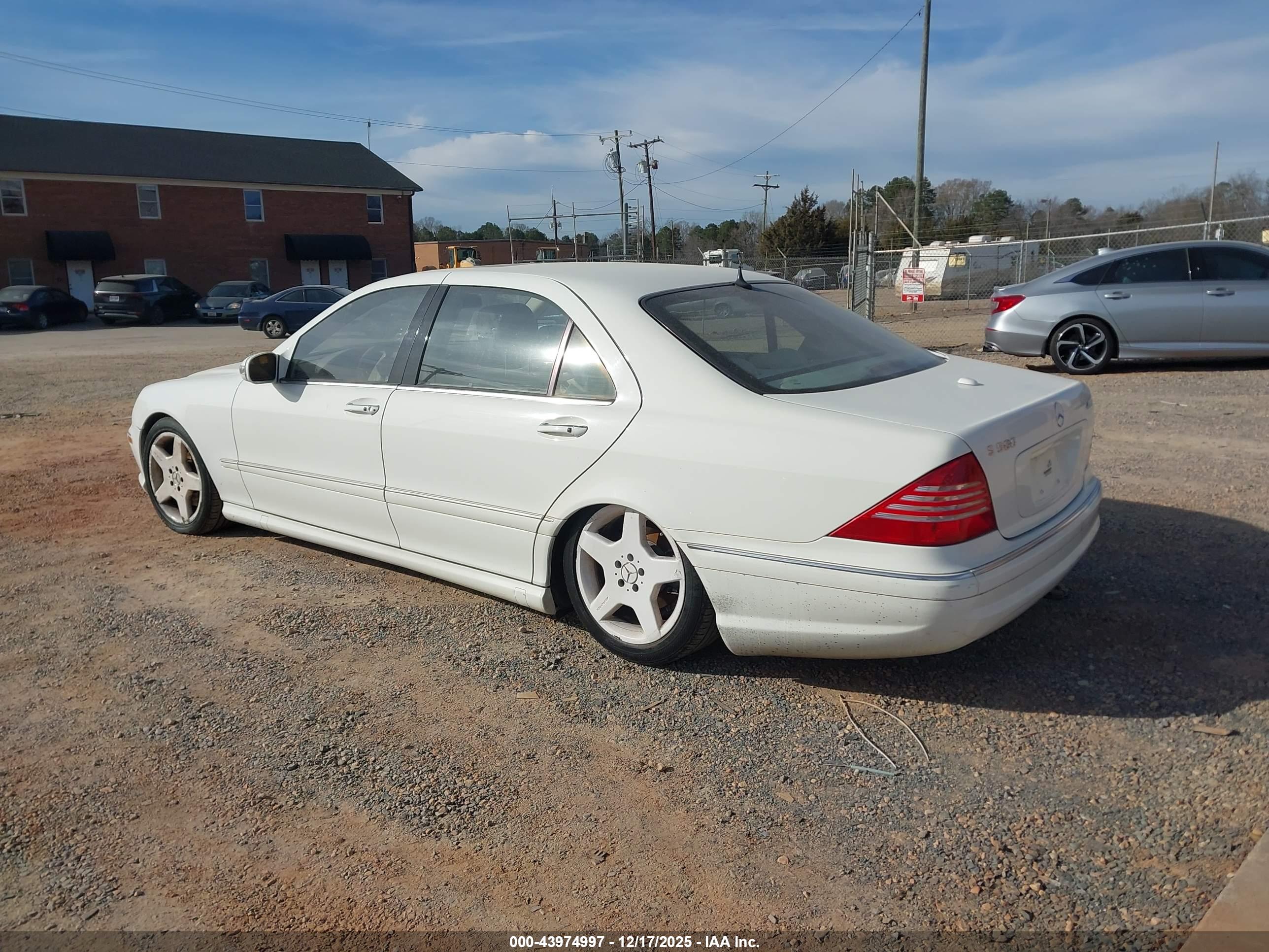 MERCEDES-BENZ S image 3