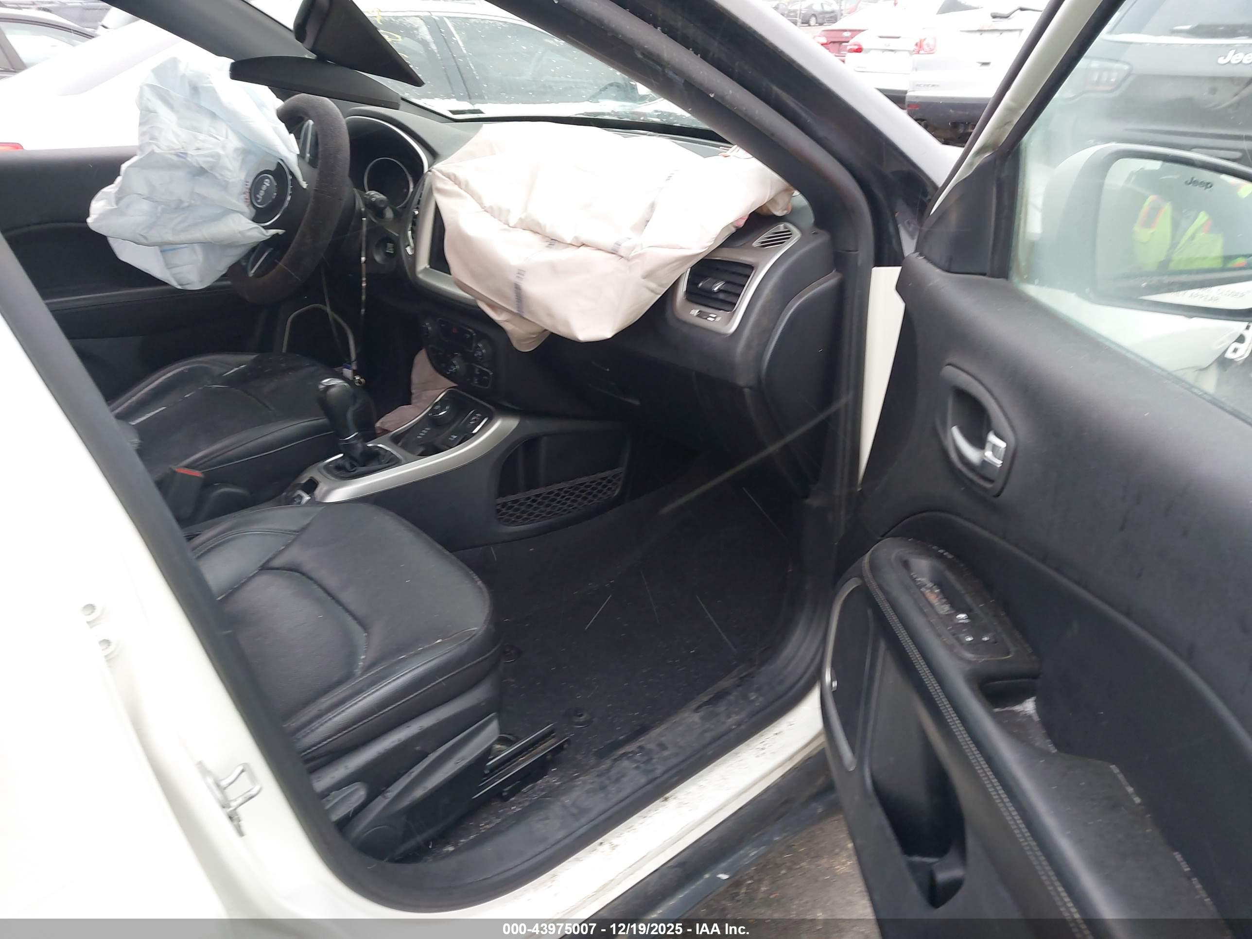 JEEP COMPASS image 5