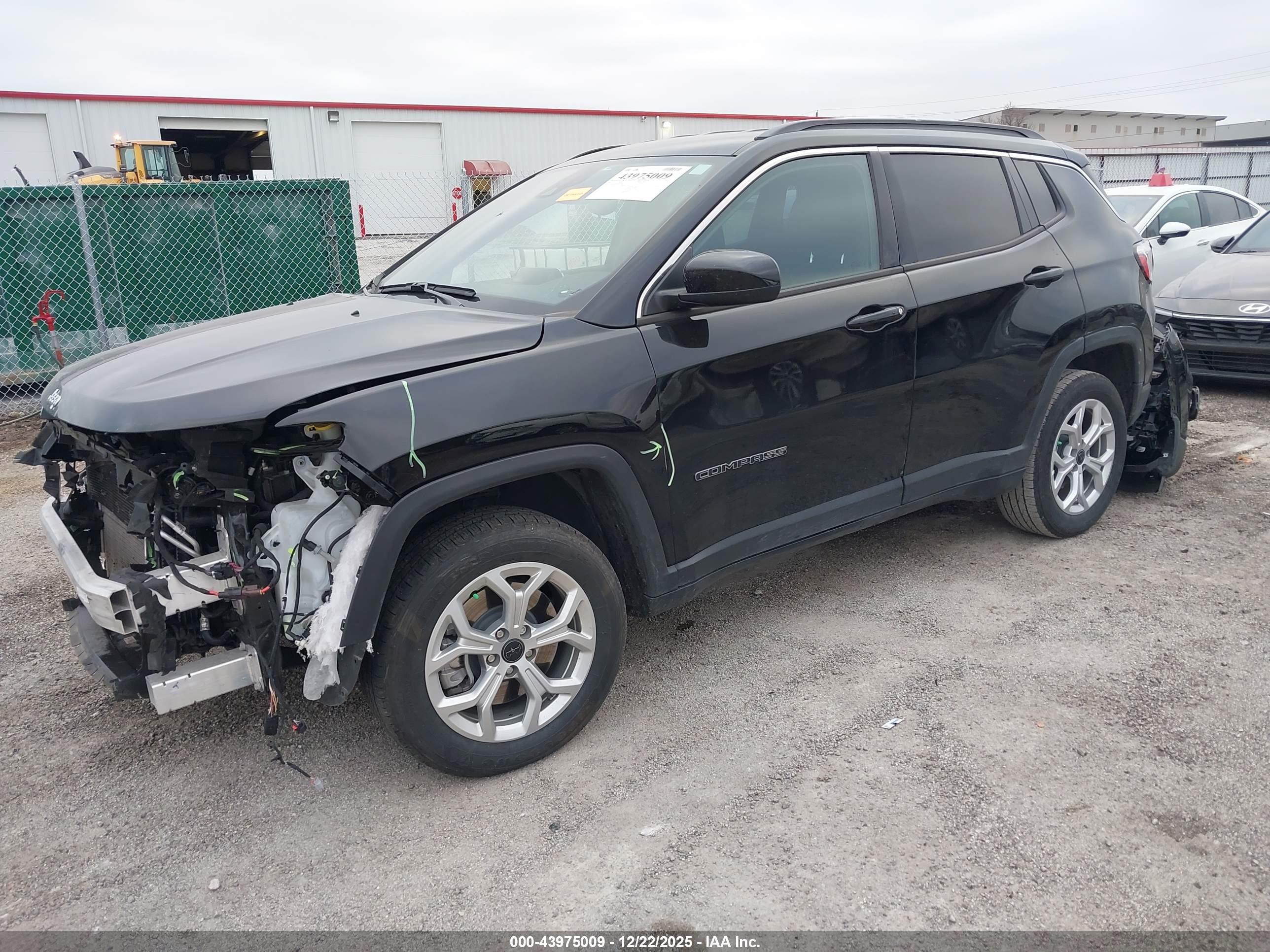JEEP COMPASS image 2