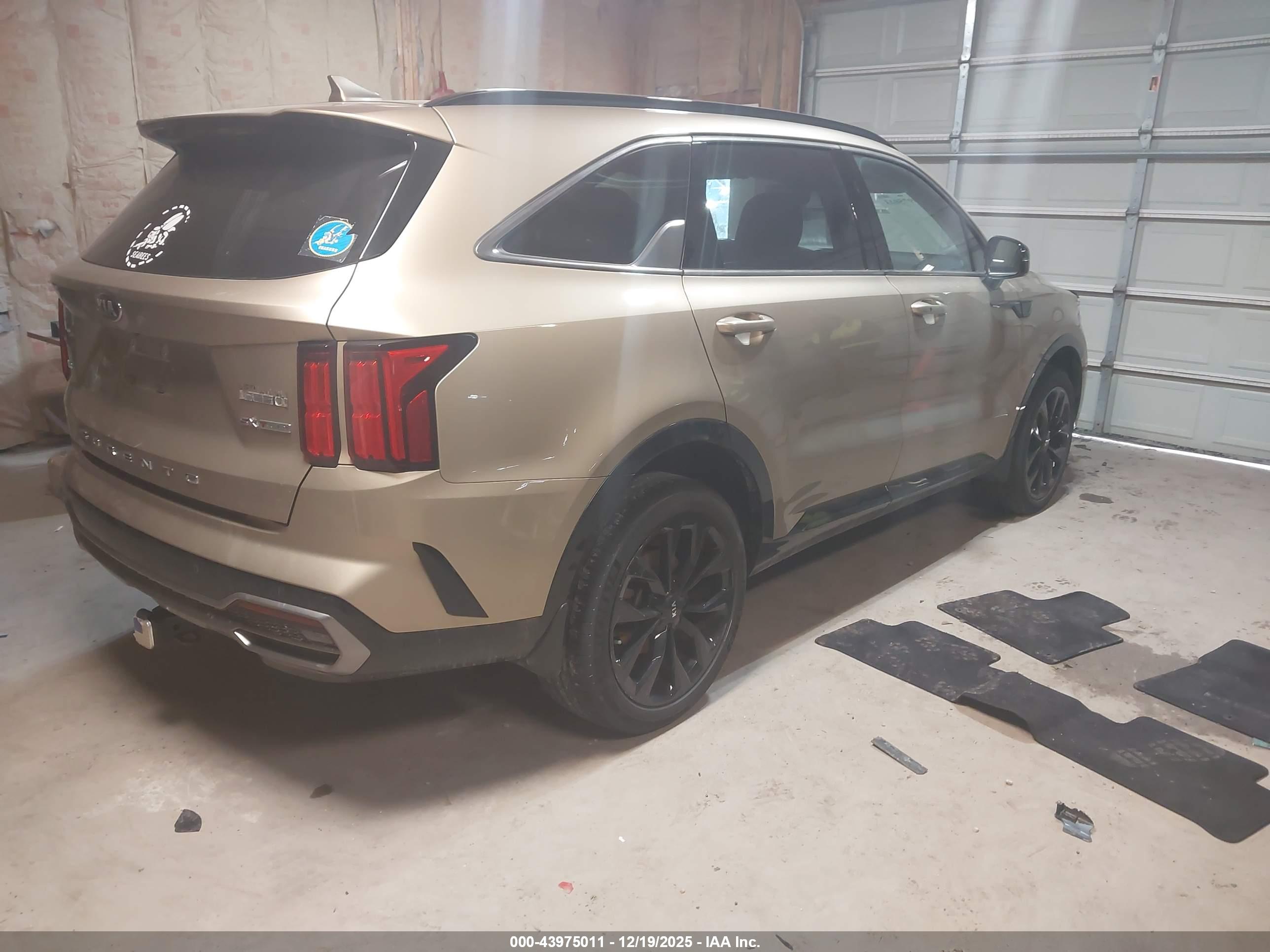 KIA SORENTO image 4