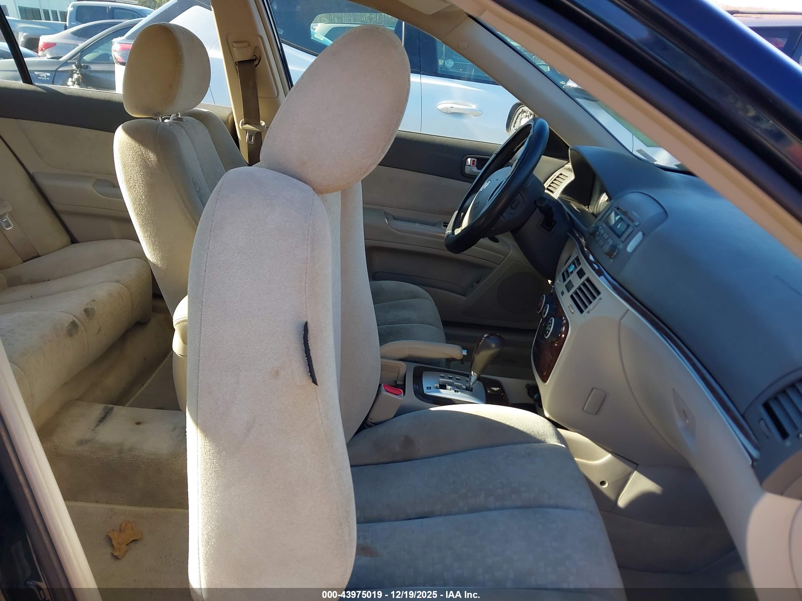 HYUNDAI SONATA image 5