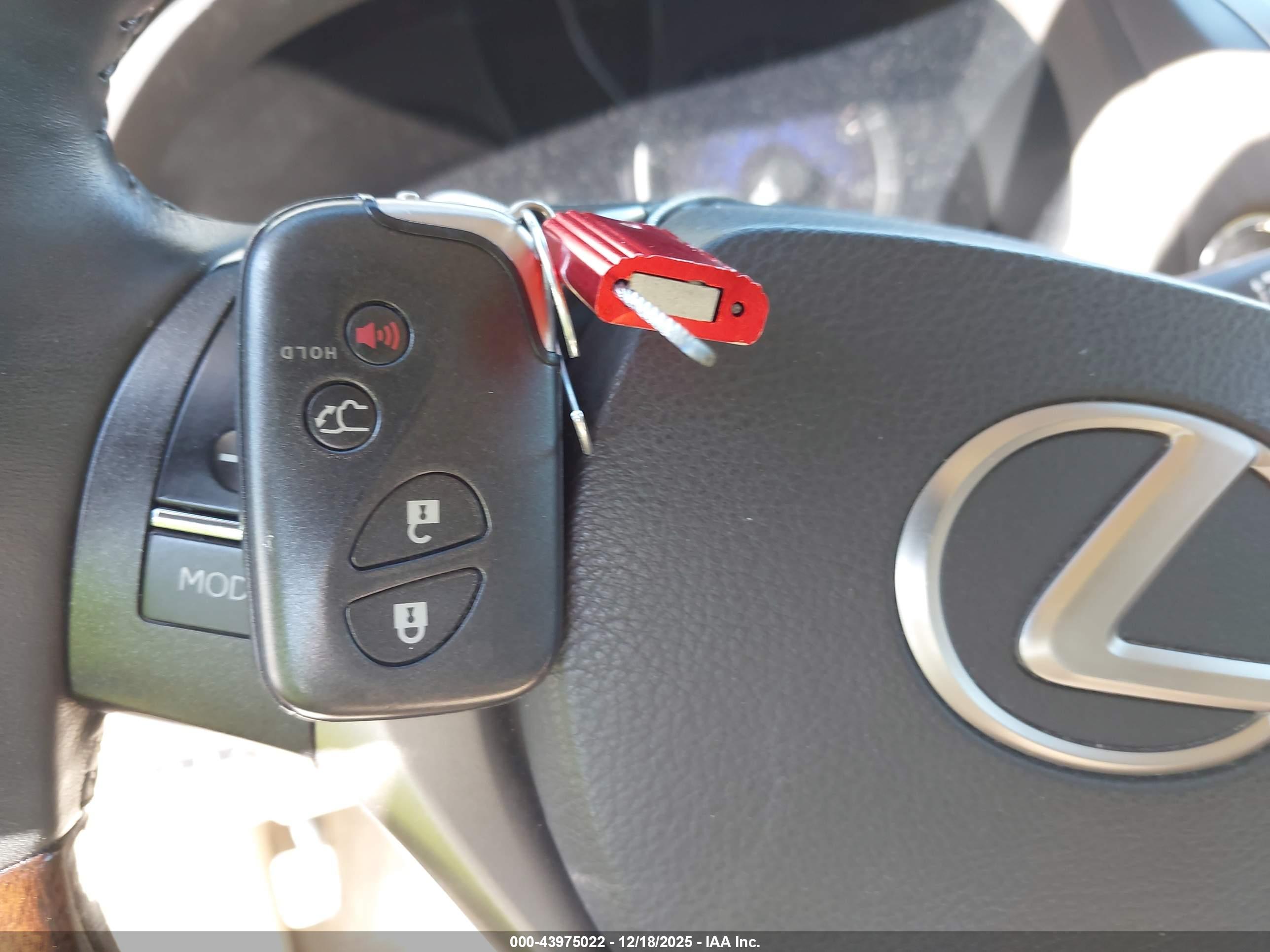 LEXUS RX image 11