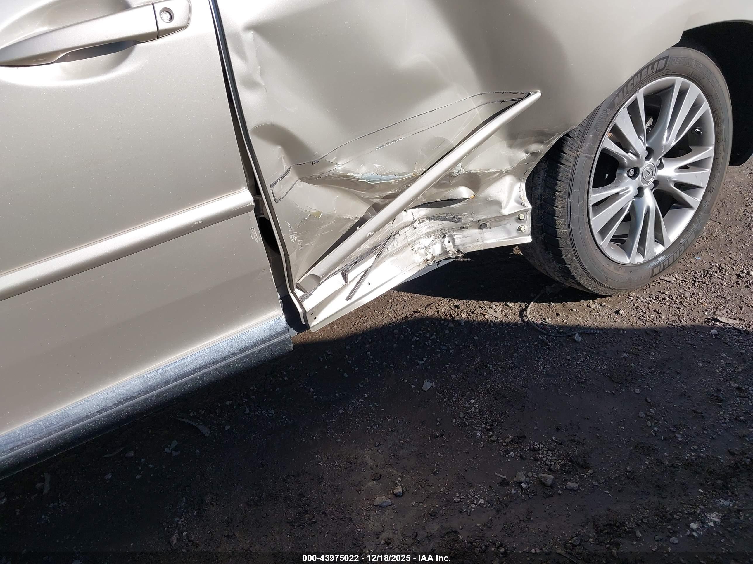 LEXUS RX image 6