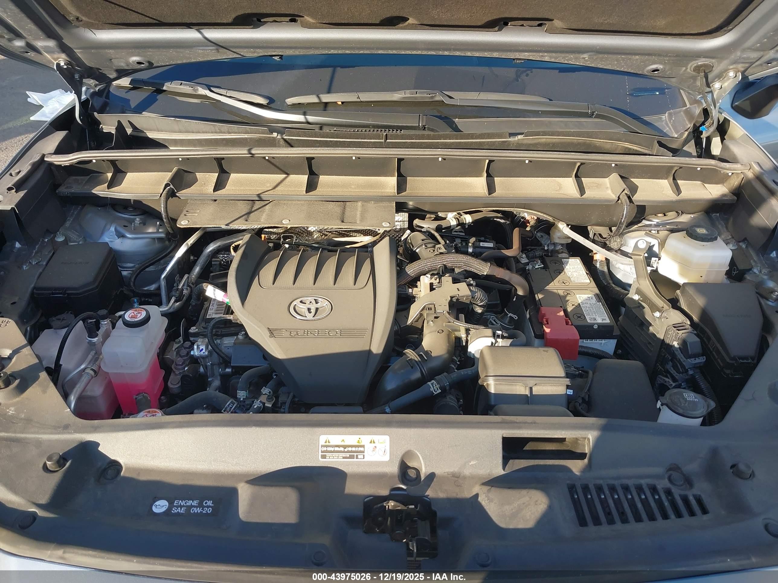 TOYOTA HIGHLANDER image 10