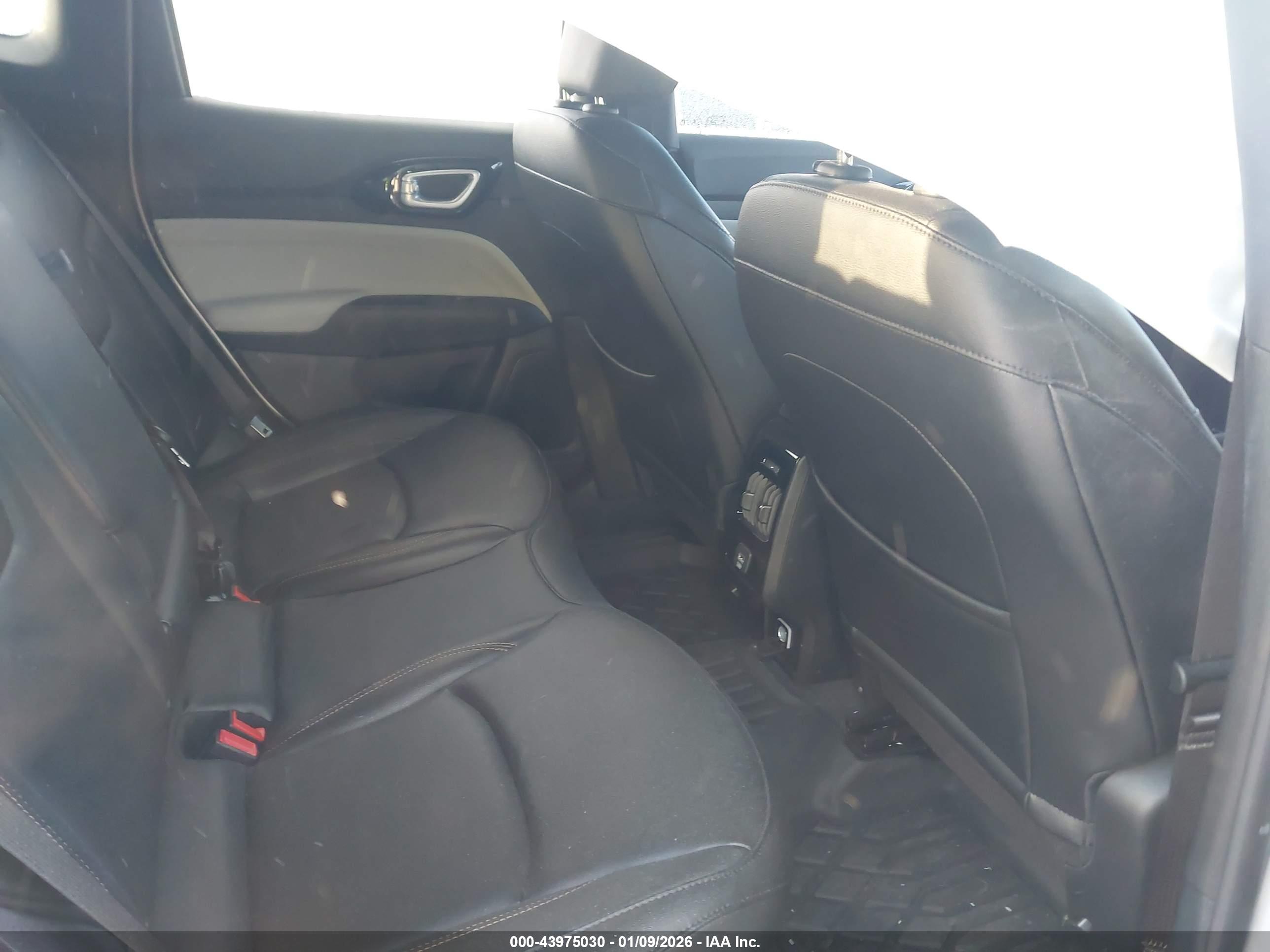 JEEP COMPASS image 8