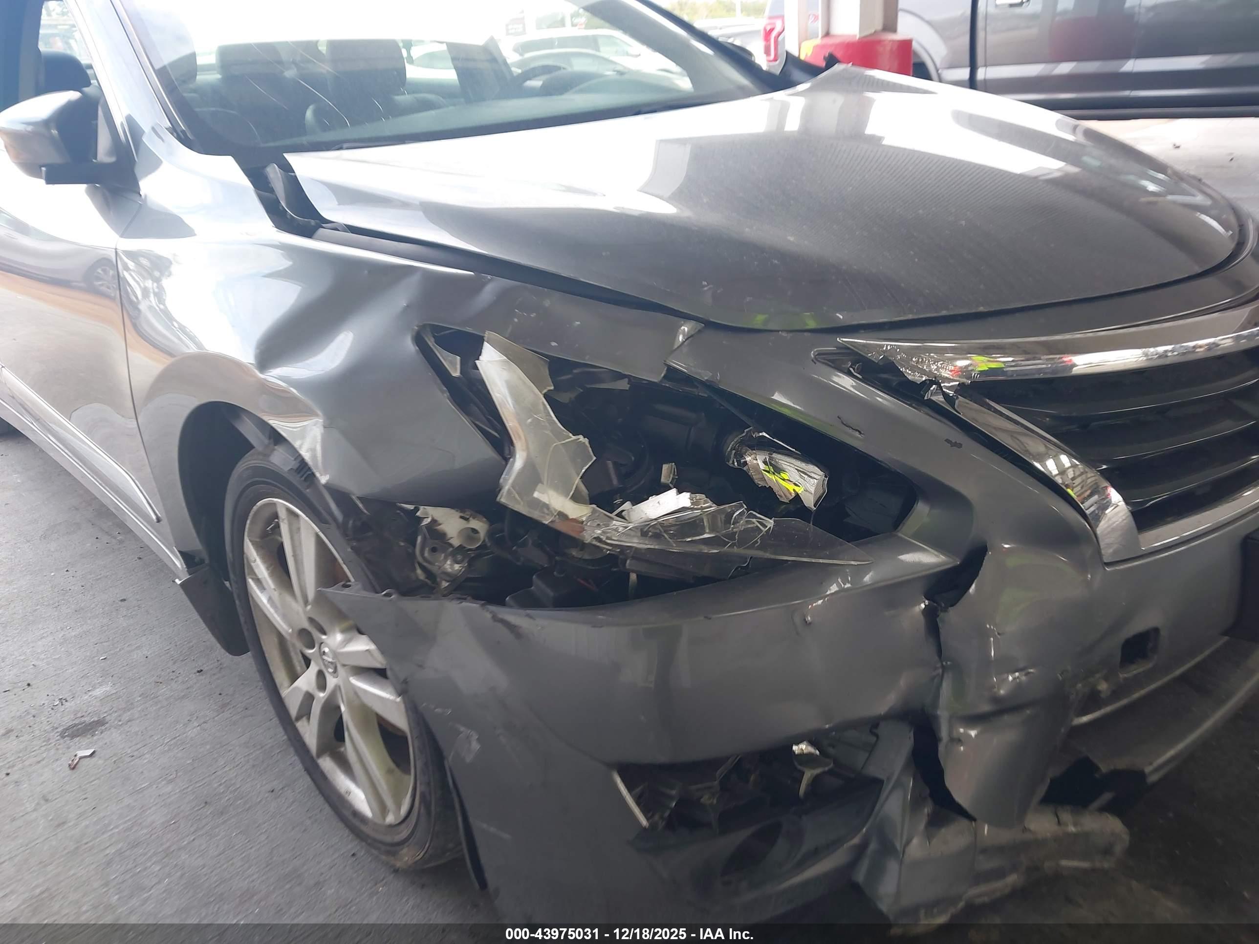 NISSAN ALTIMA image 6