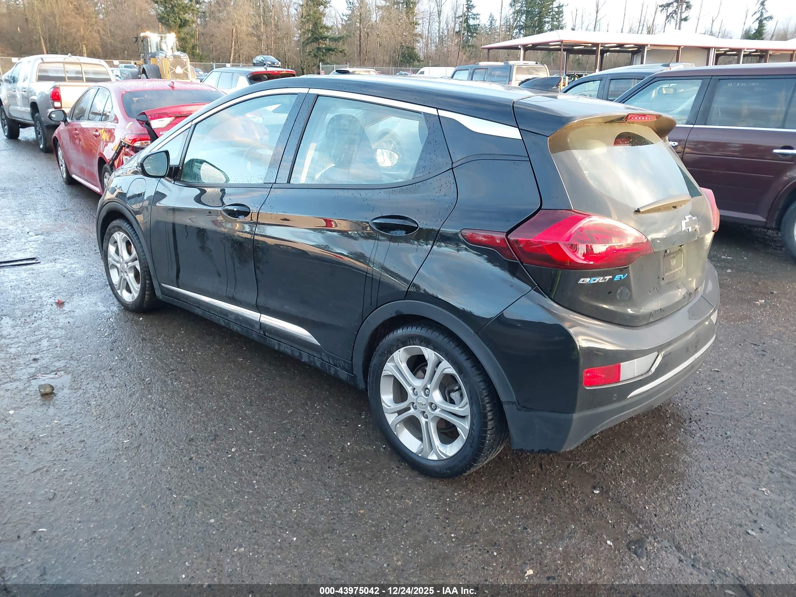 CHEVROLET BOLT image 3