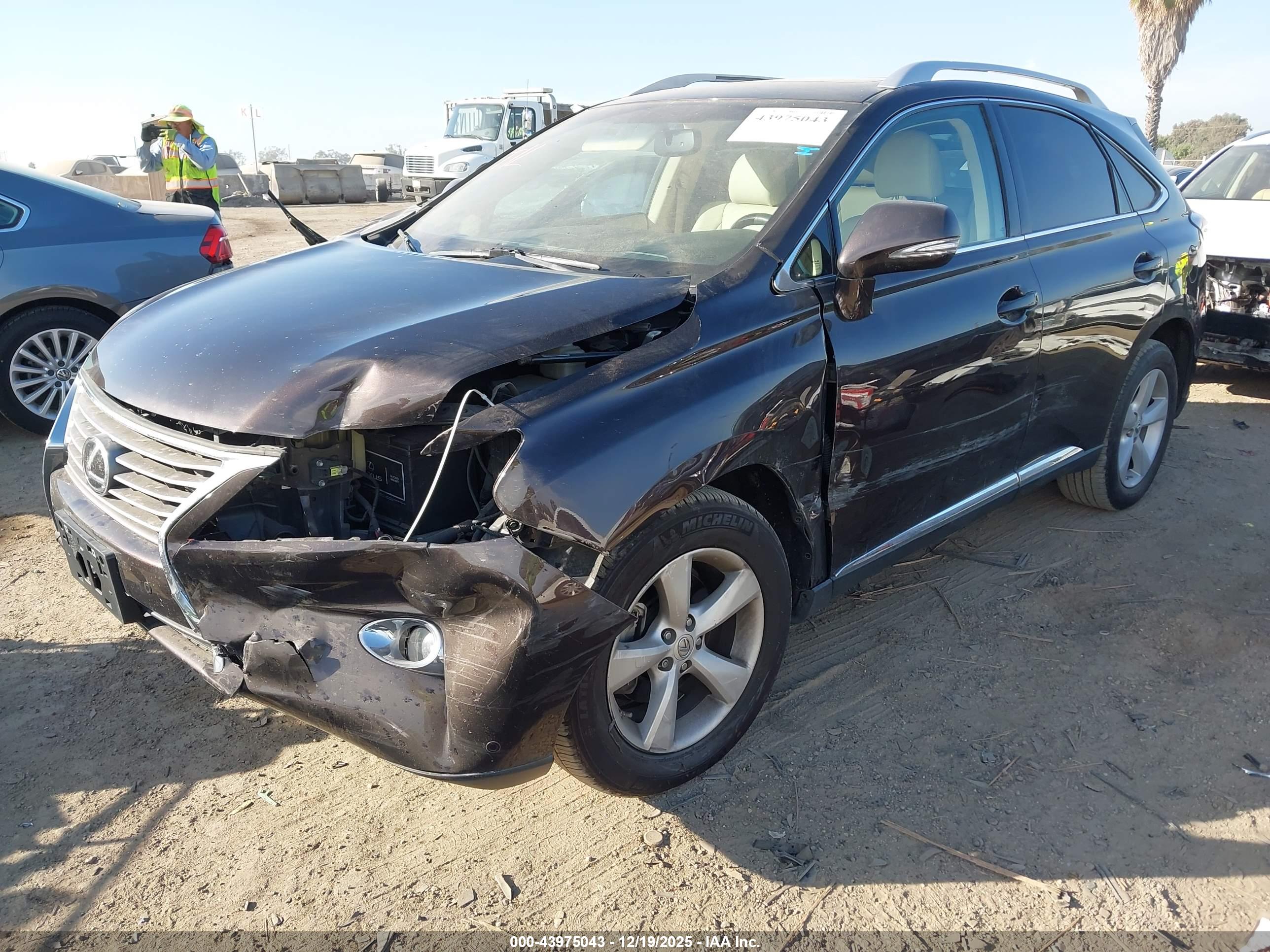 LEXUS RX image 2