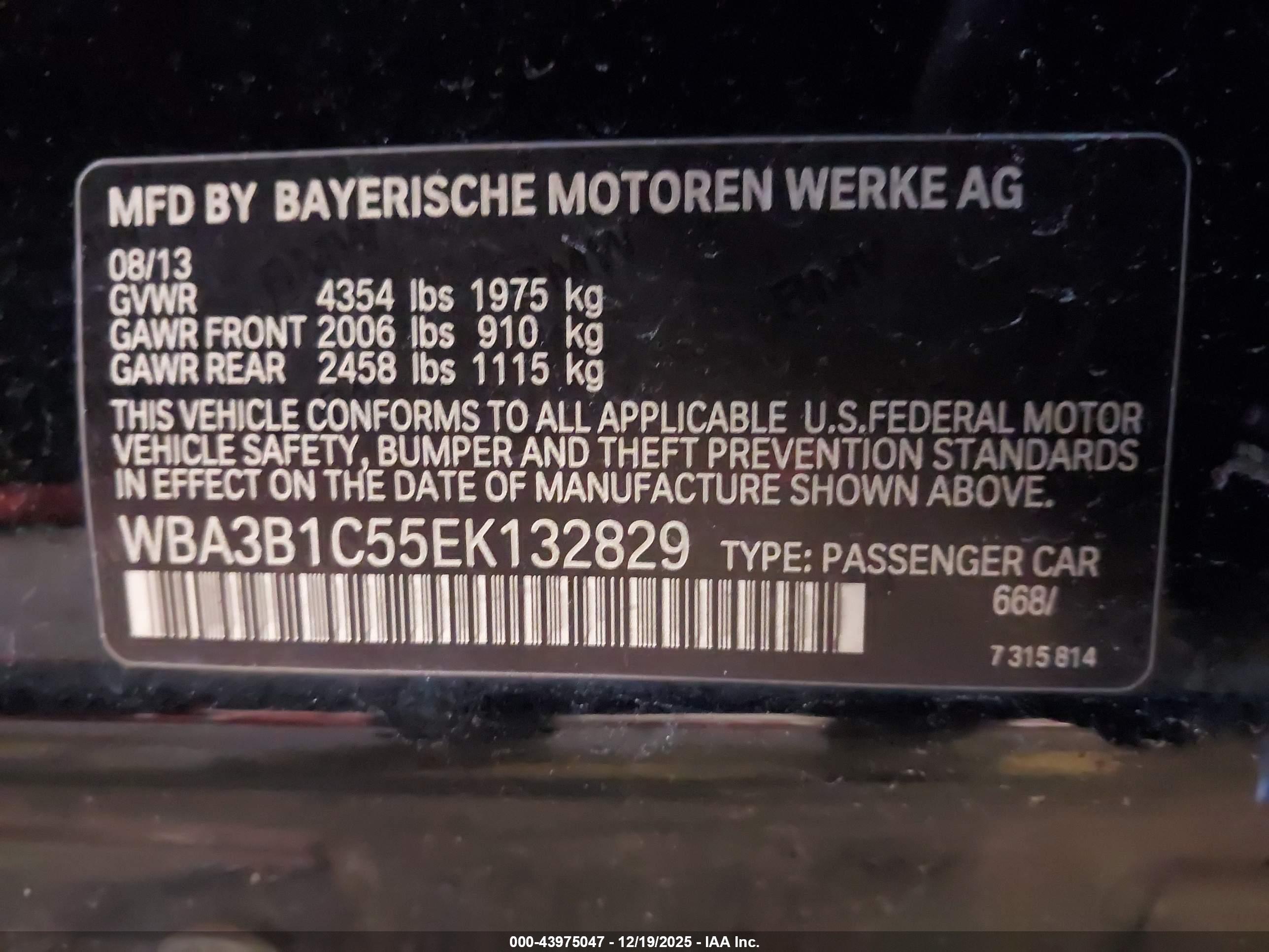 BMW 320I image 9