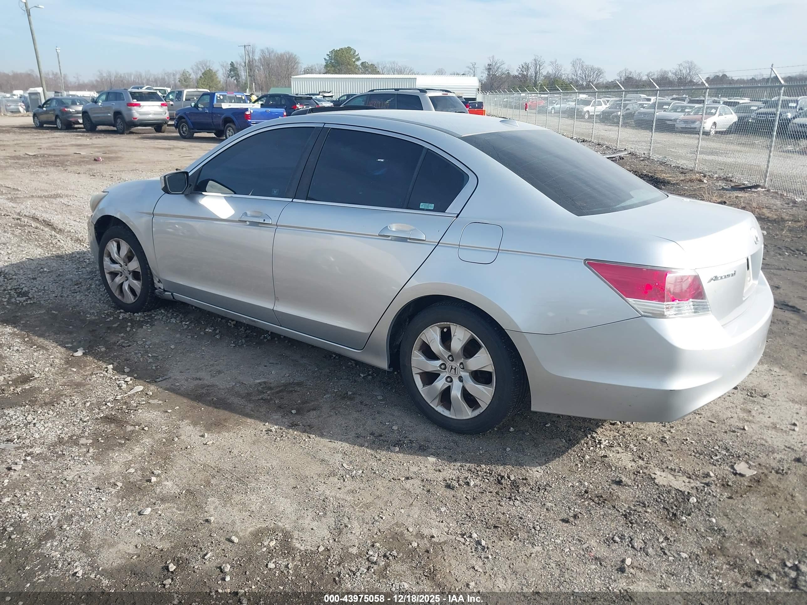 HONDA ACCORD image 3