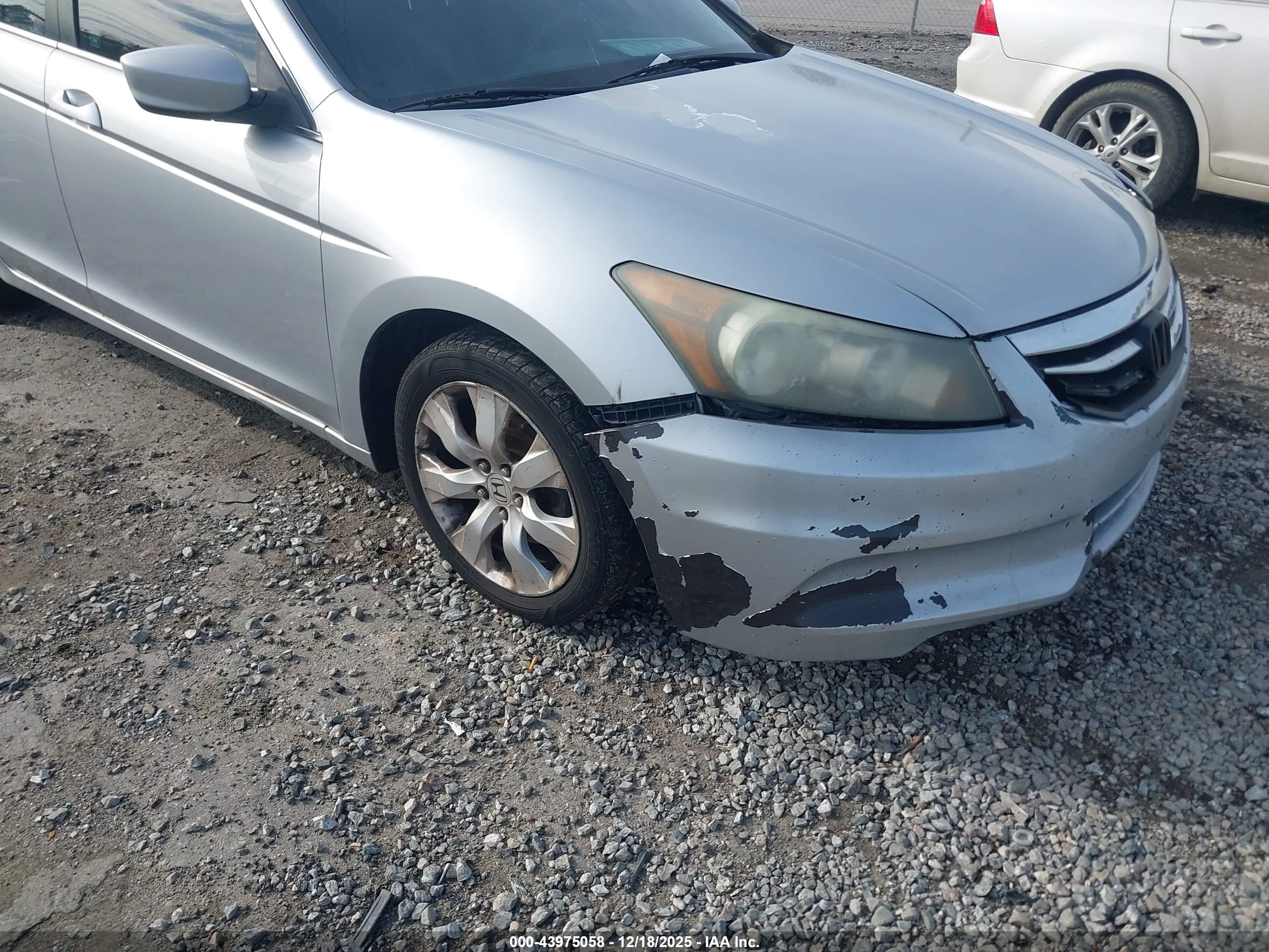 HONDA ACCORD image 6