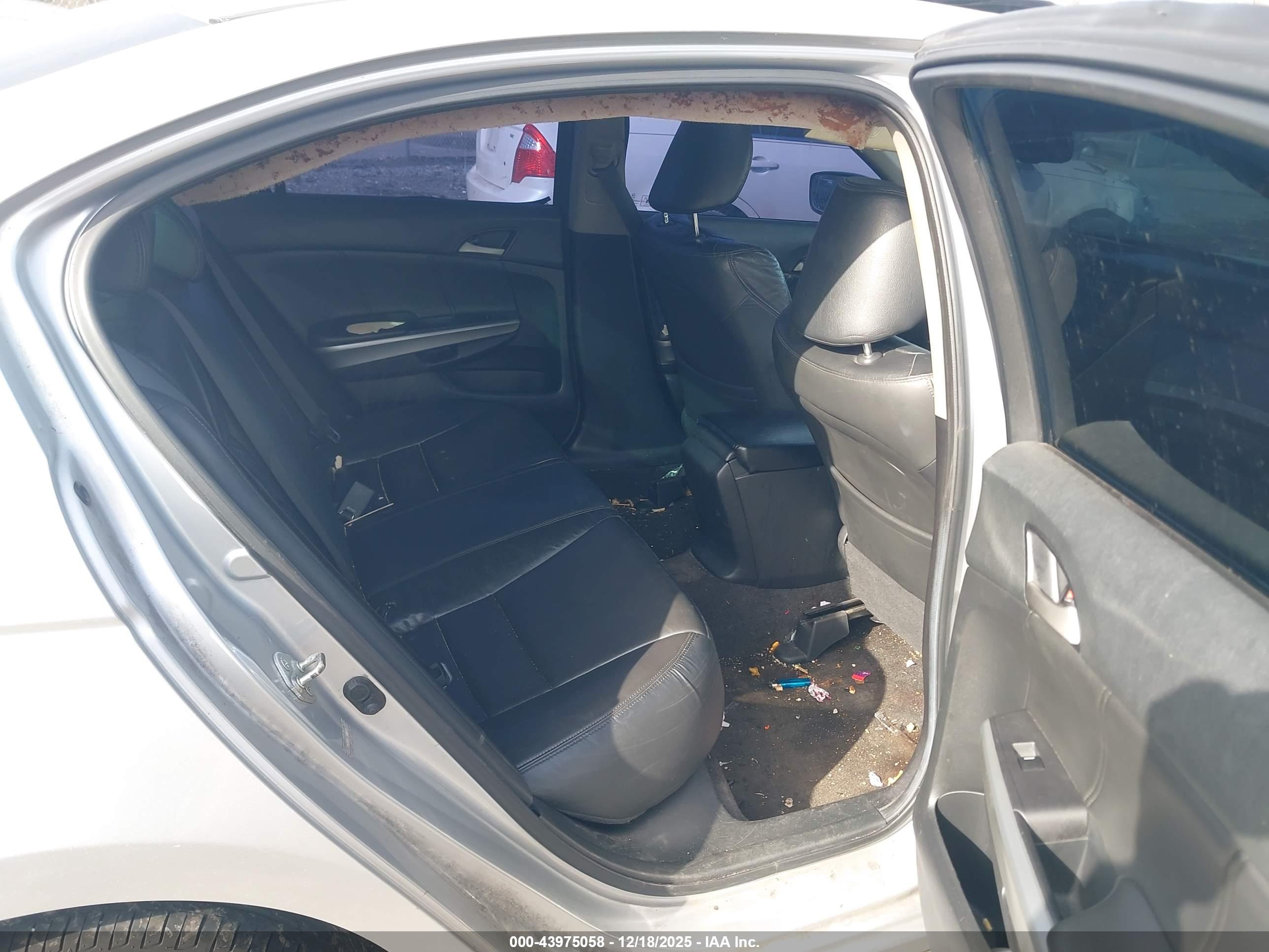 HONDA ACCORD image 8