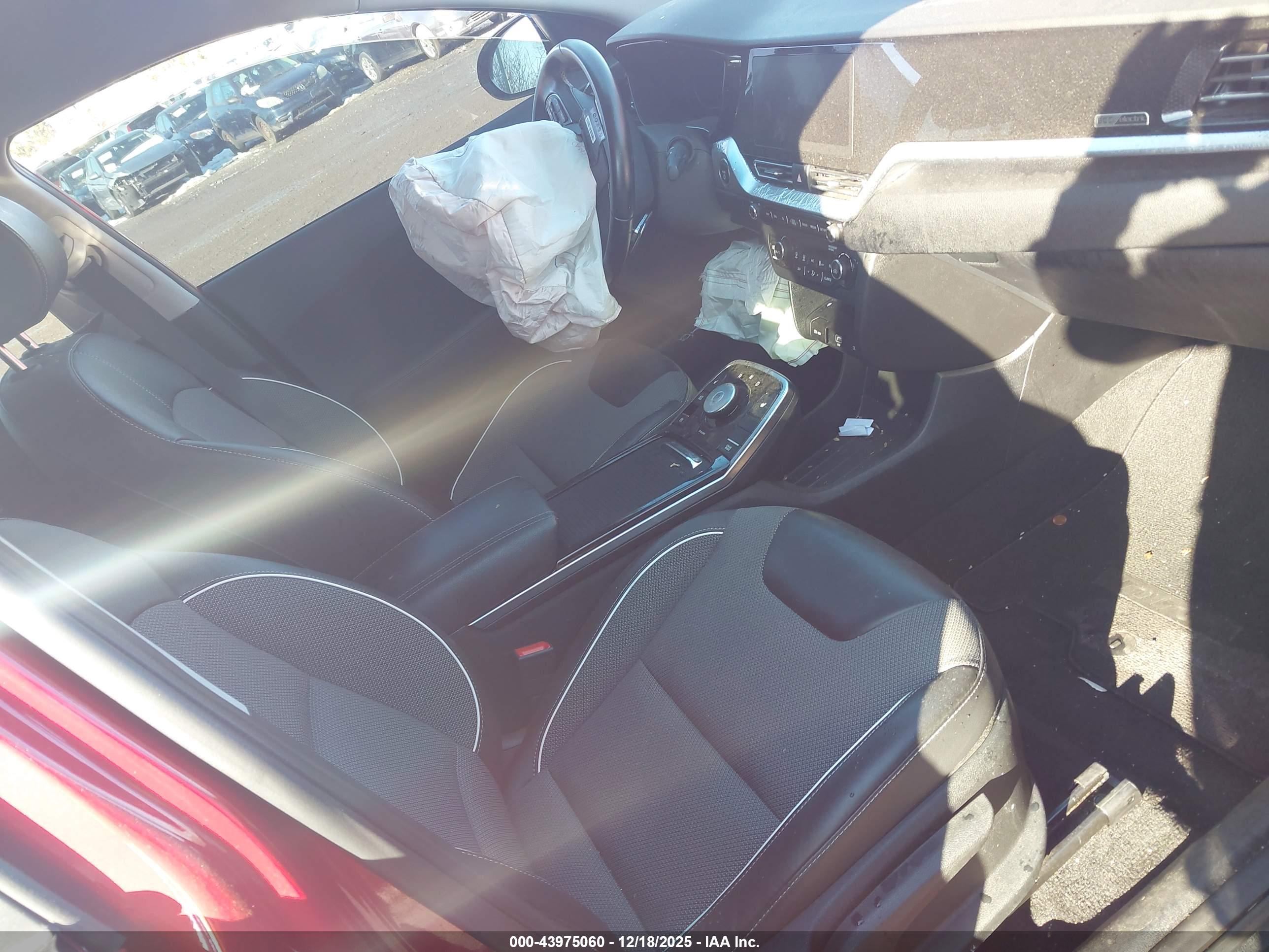 KIA NIRO image 5