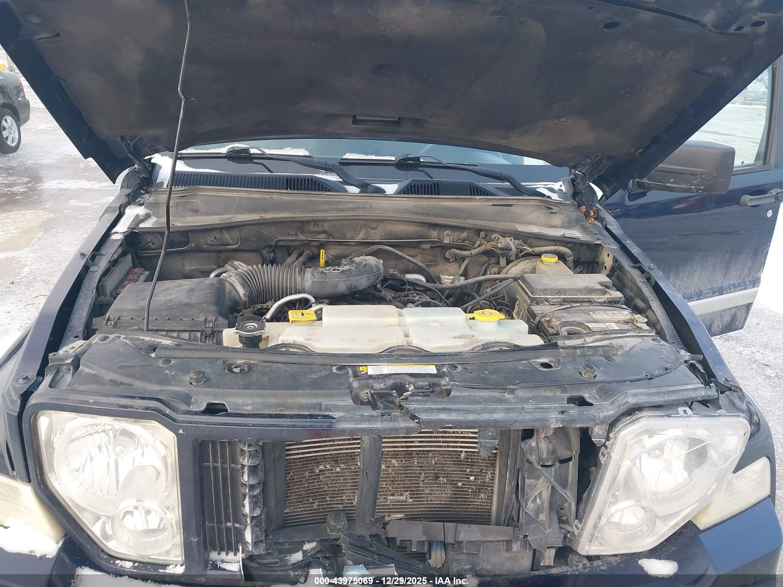 JEEP LIBERTY image 10