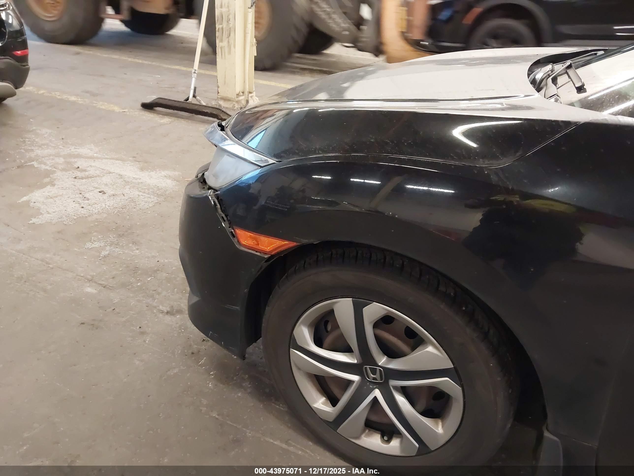HONDA CIVIC image 6