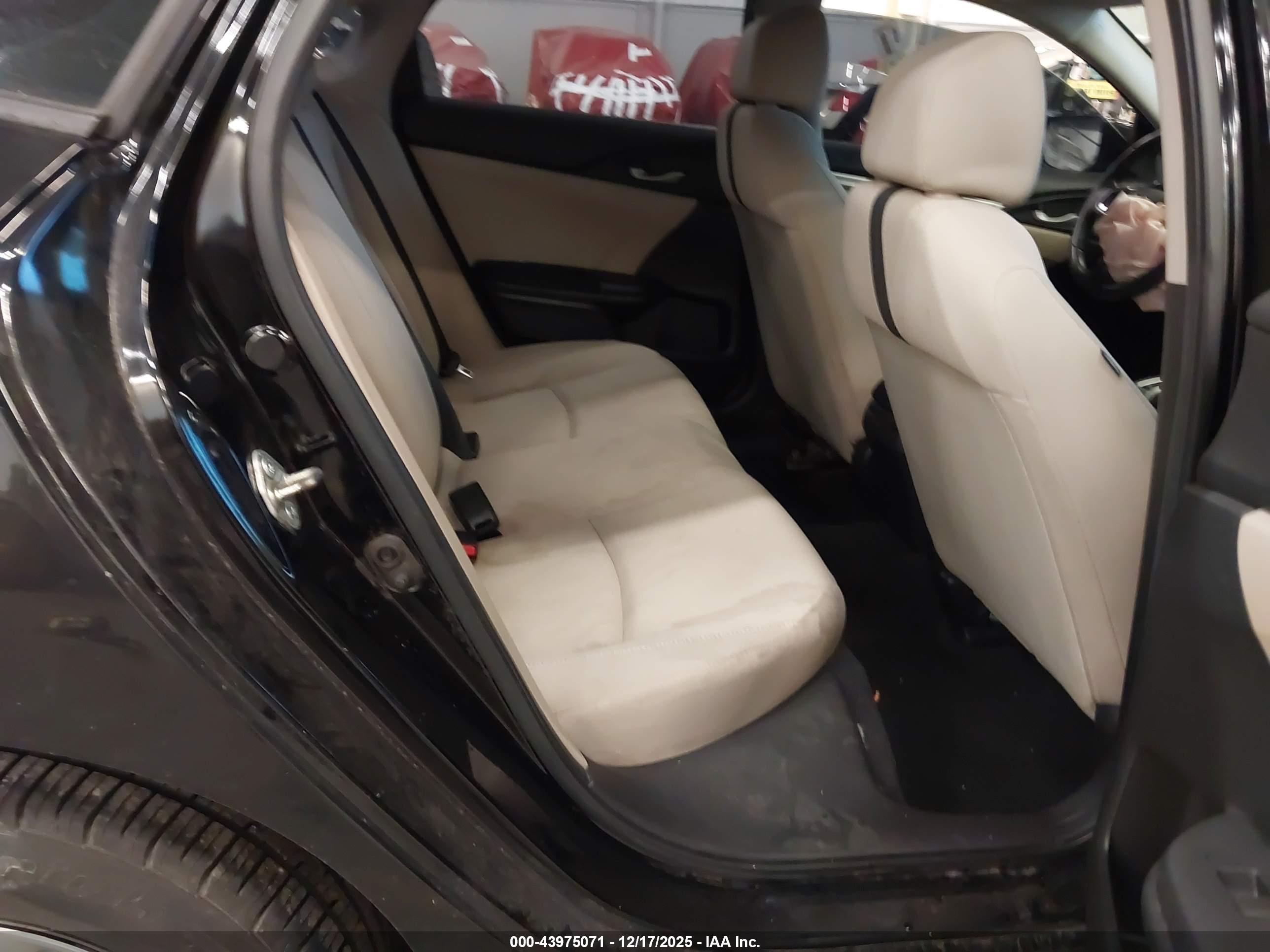 HONDA CIVIC image 8