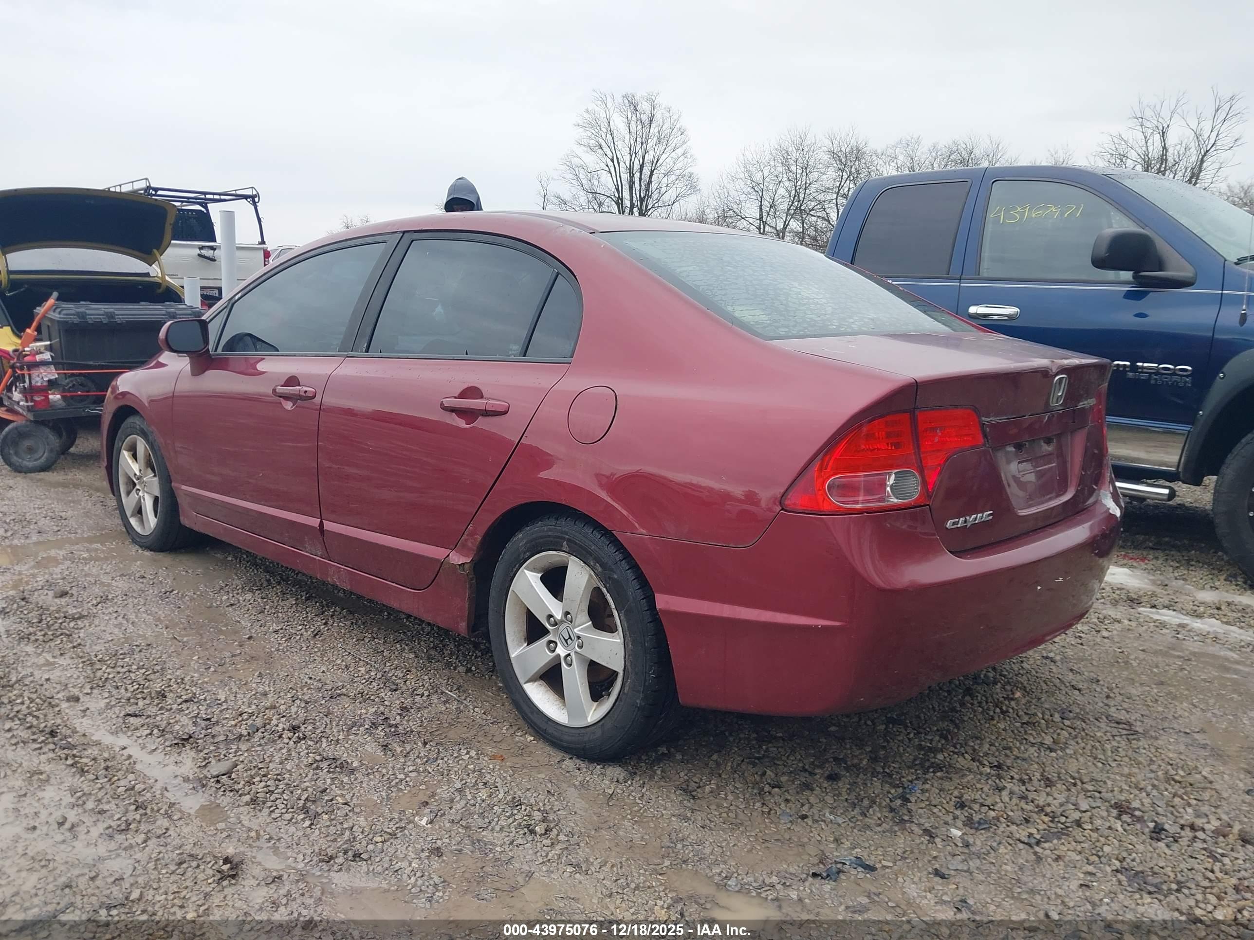 HONDA CIVIC image 3