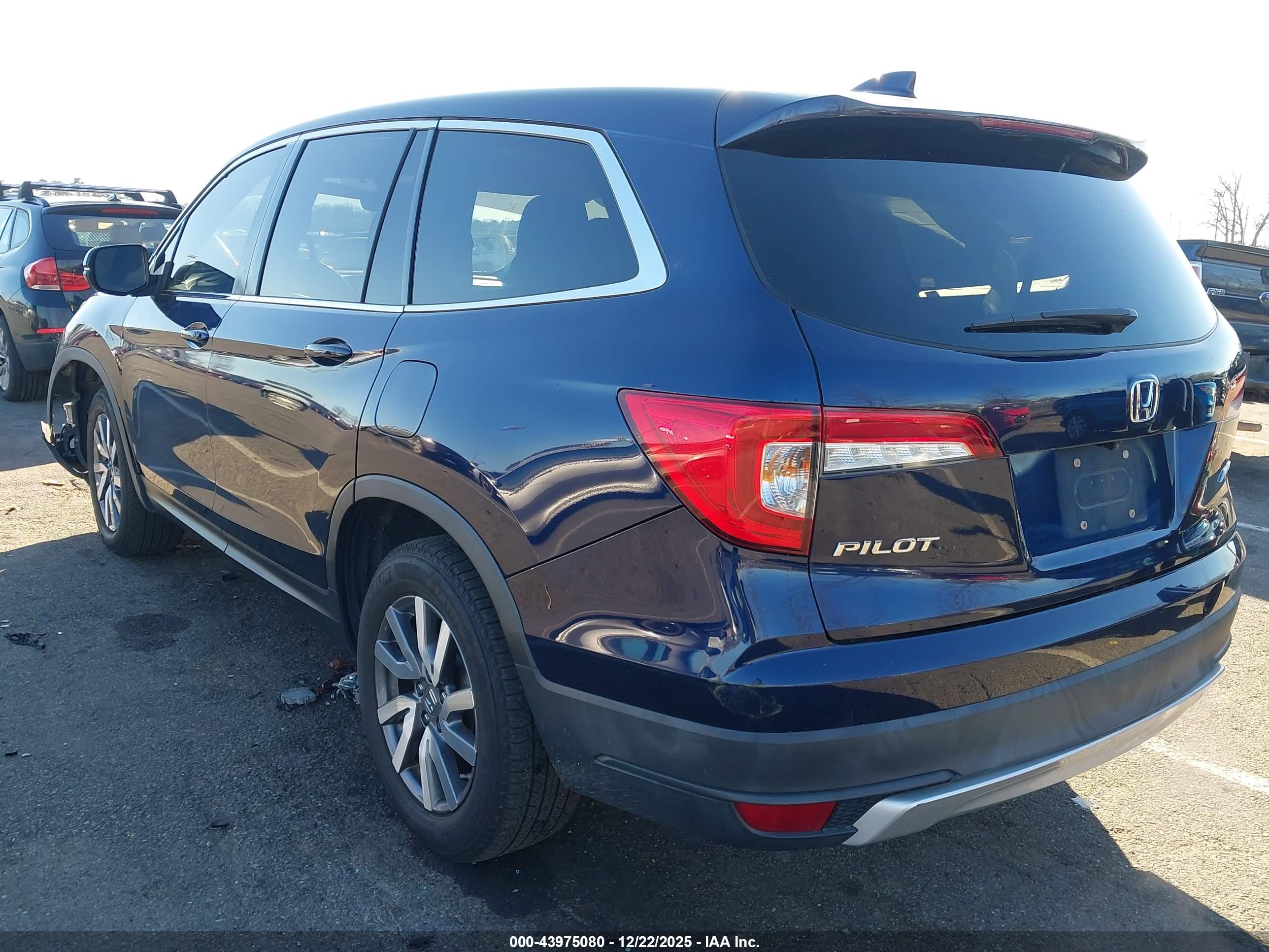 HONDA PILOT image 3