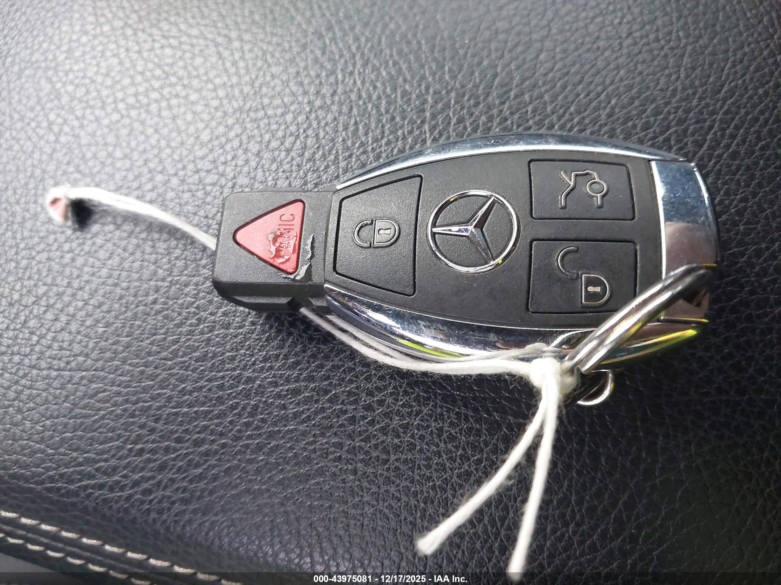 MERCEDES-BENZ CLA image 11