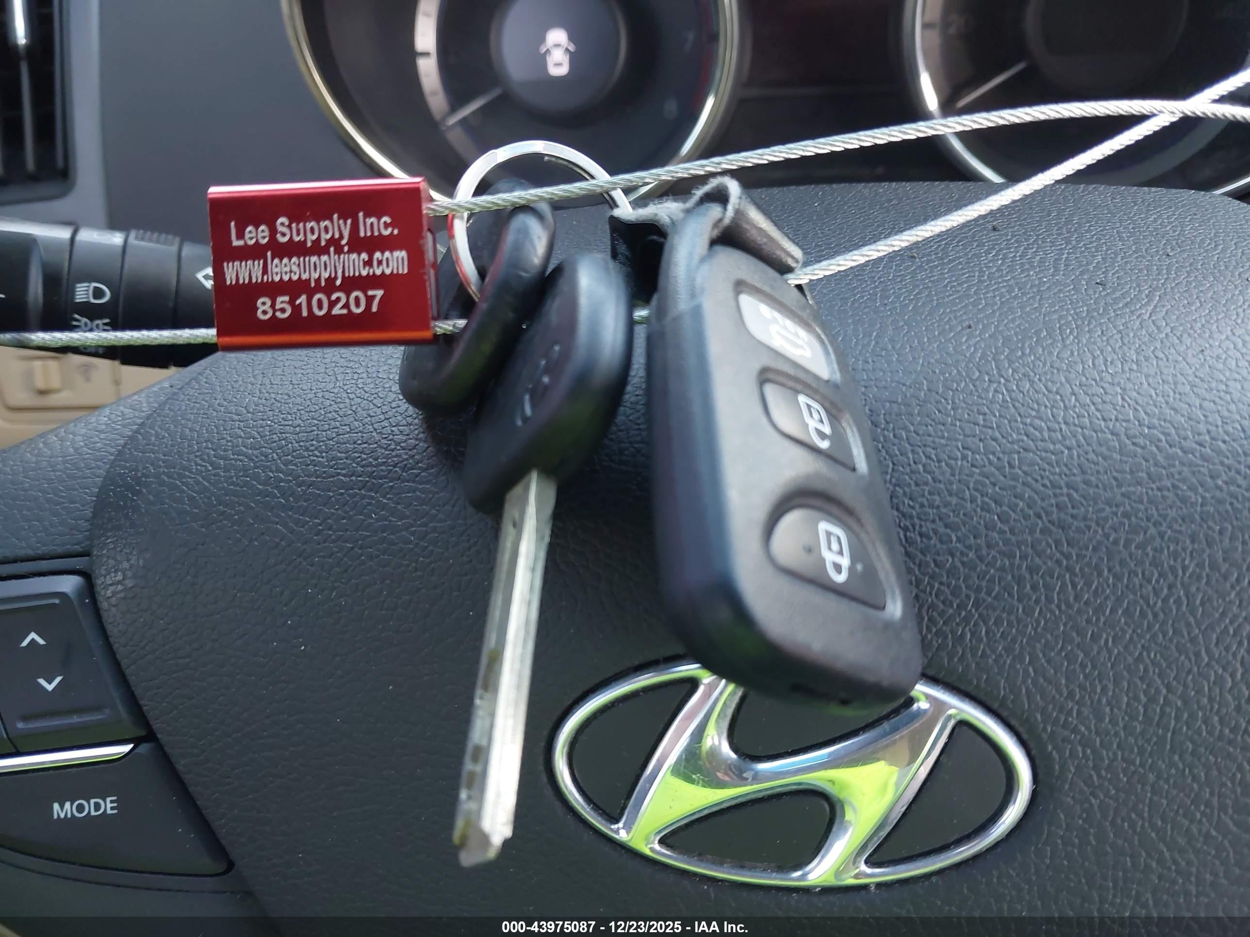 HYUNDAI SONATA image 11