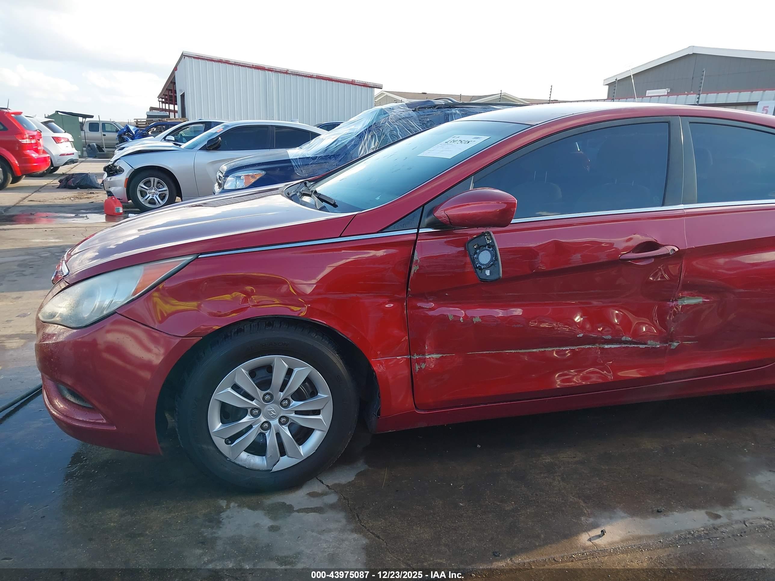 HYUNDAI SONATA image 6