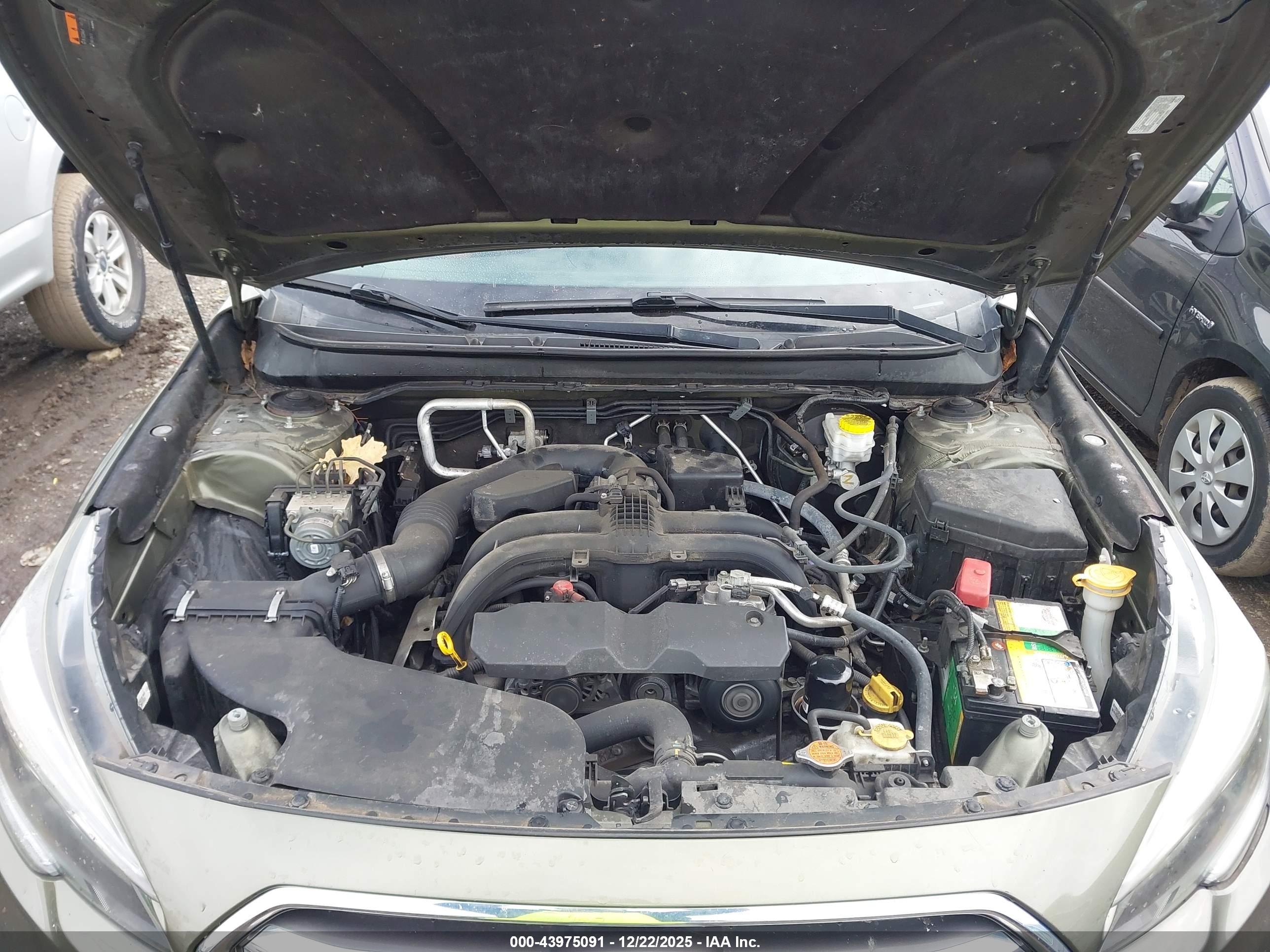 SUBARU OUTBACK image 10