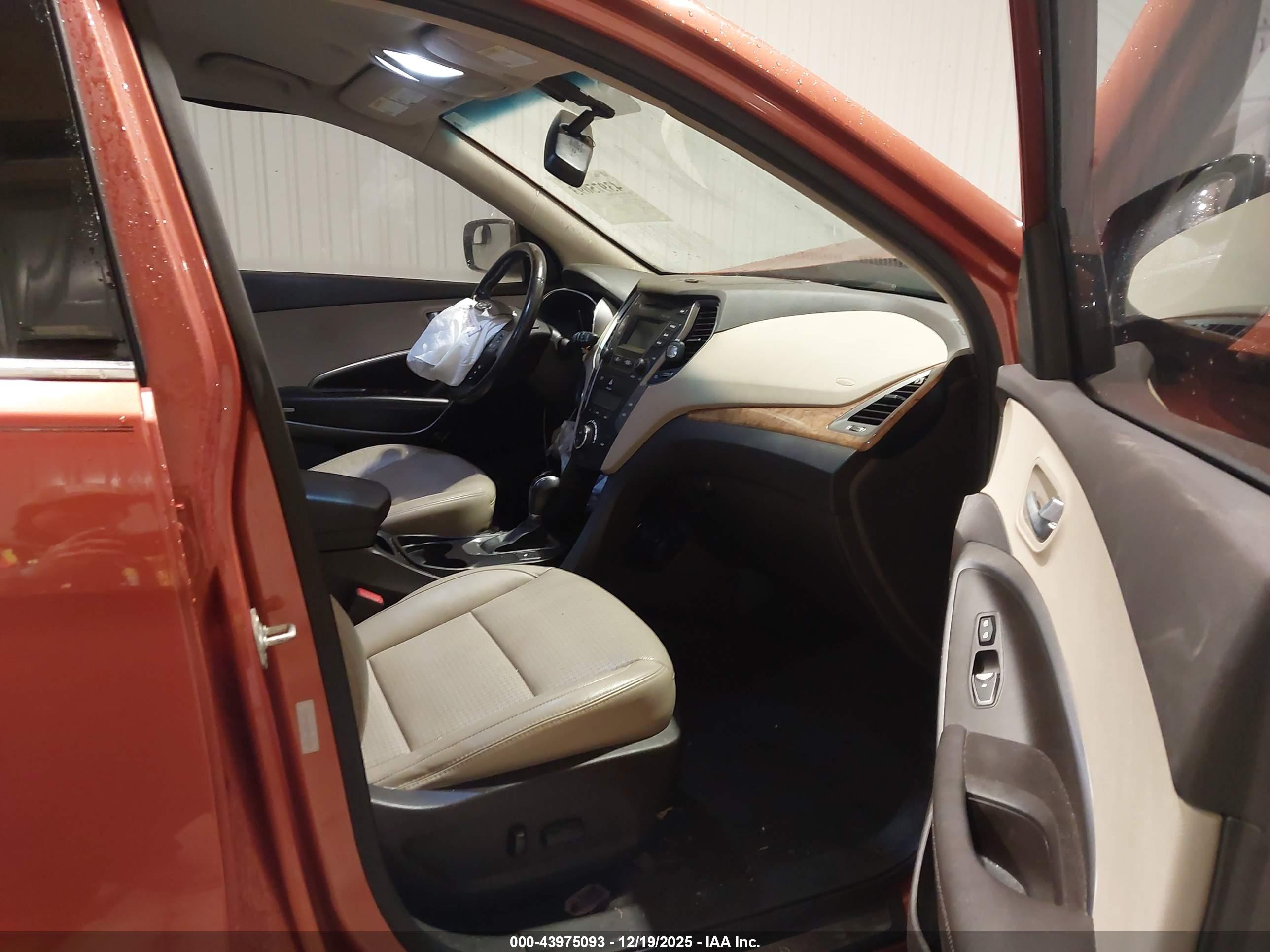 HYUNDAI SANTA image 5